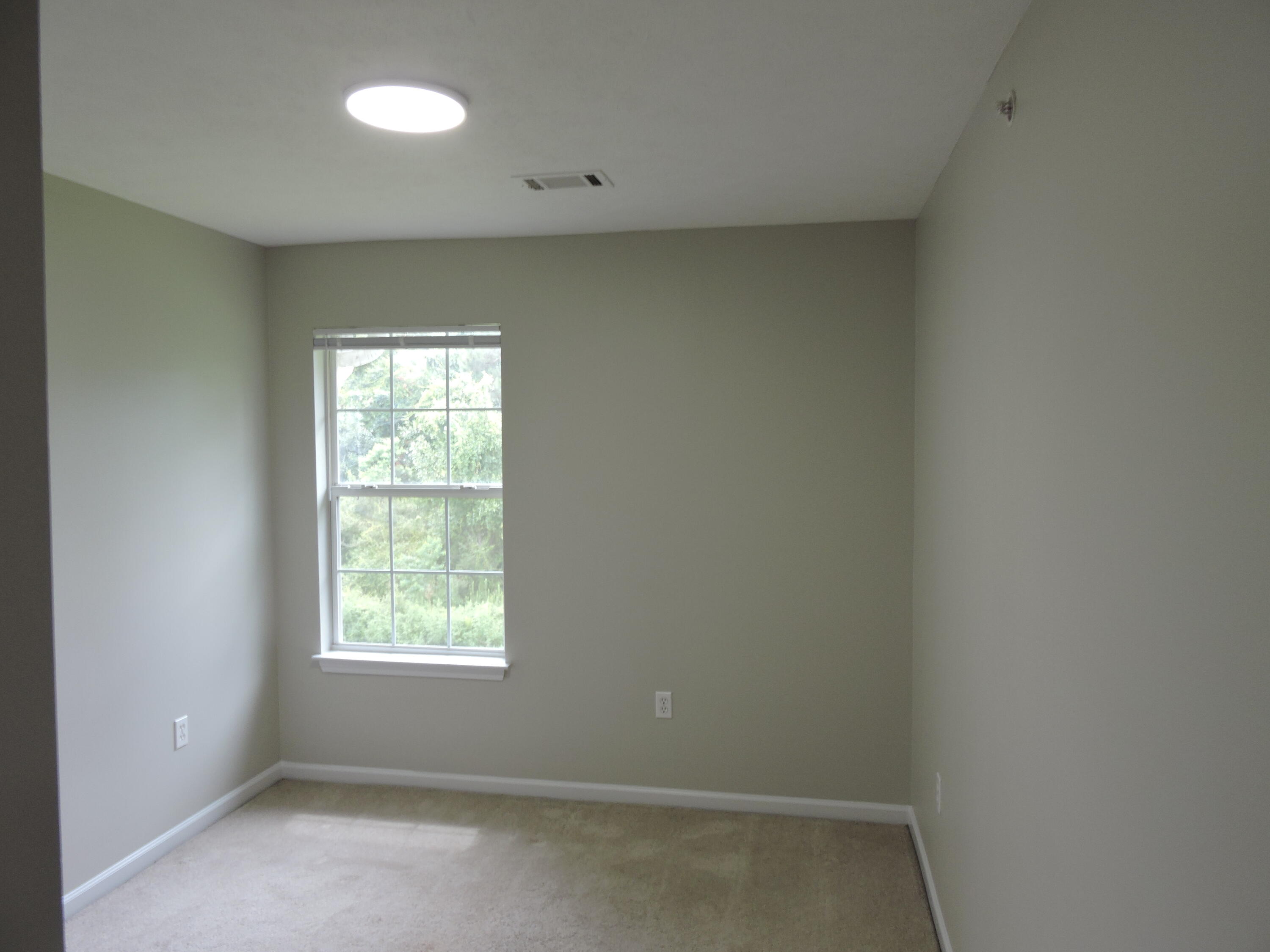 ROLLING PINES - Residential Lease