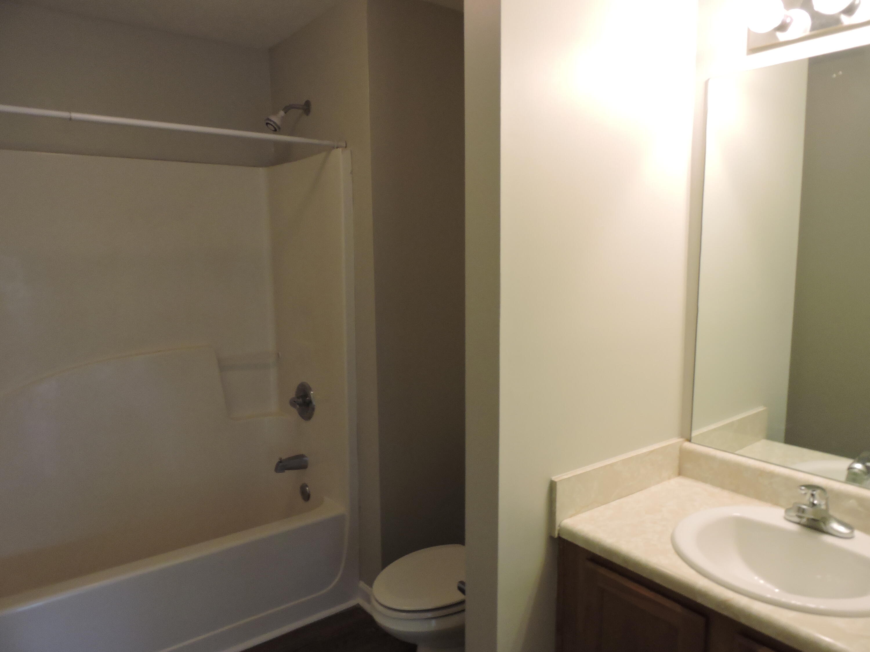 ROLLING PINES - Residential Lease