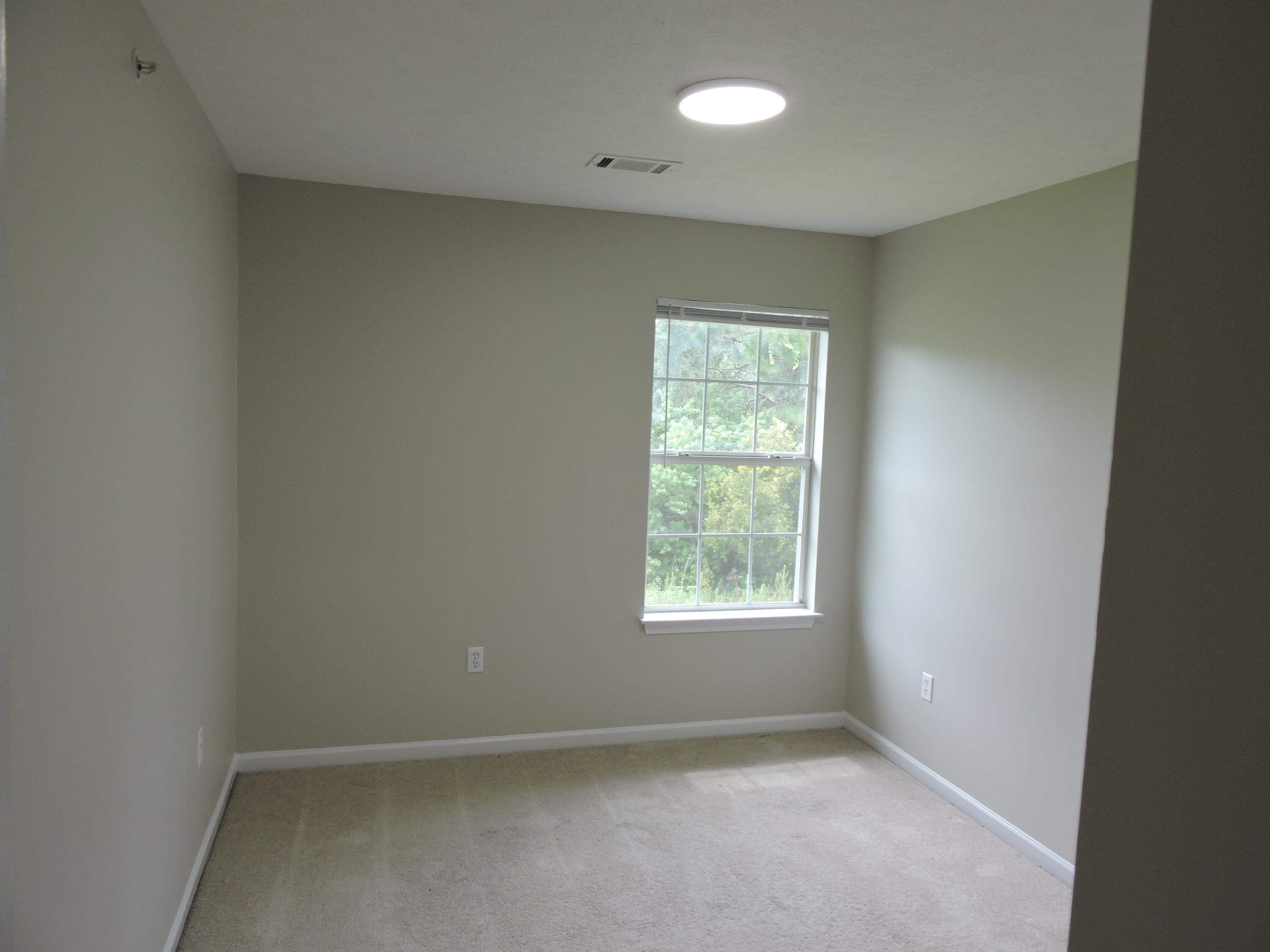 ROLLING PINES - Residential Lease