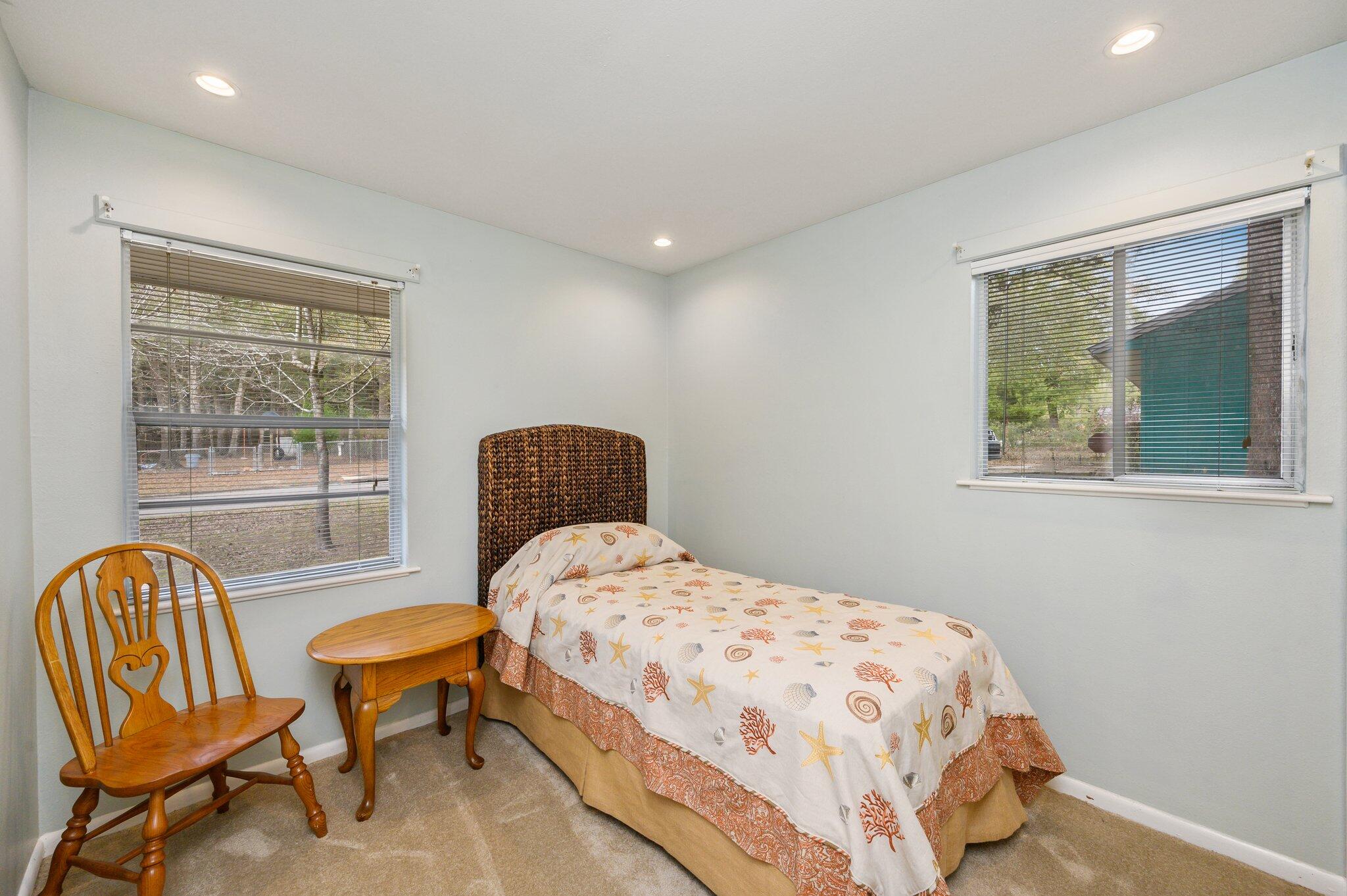 SMITH S/D LOT 1 BLK 1 - Residential