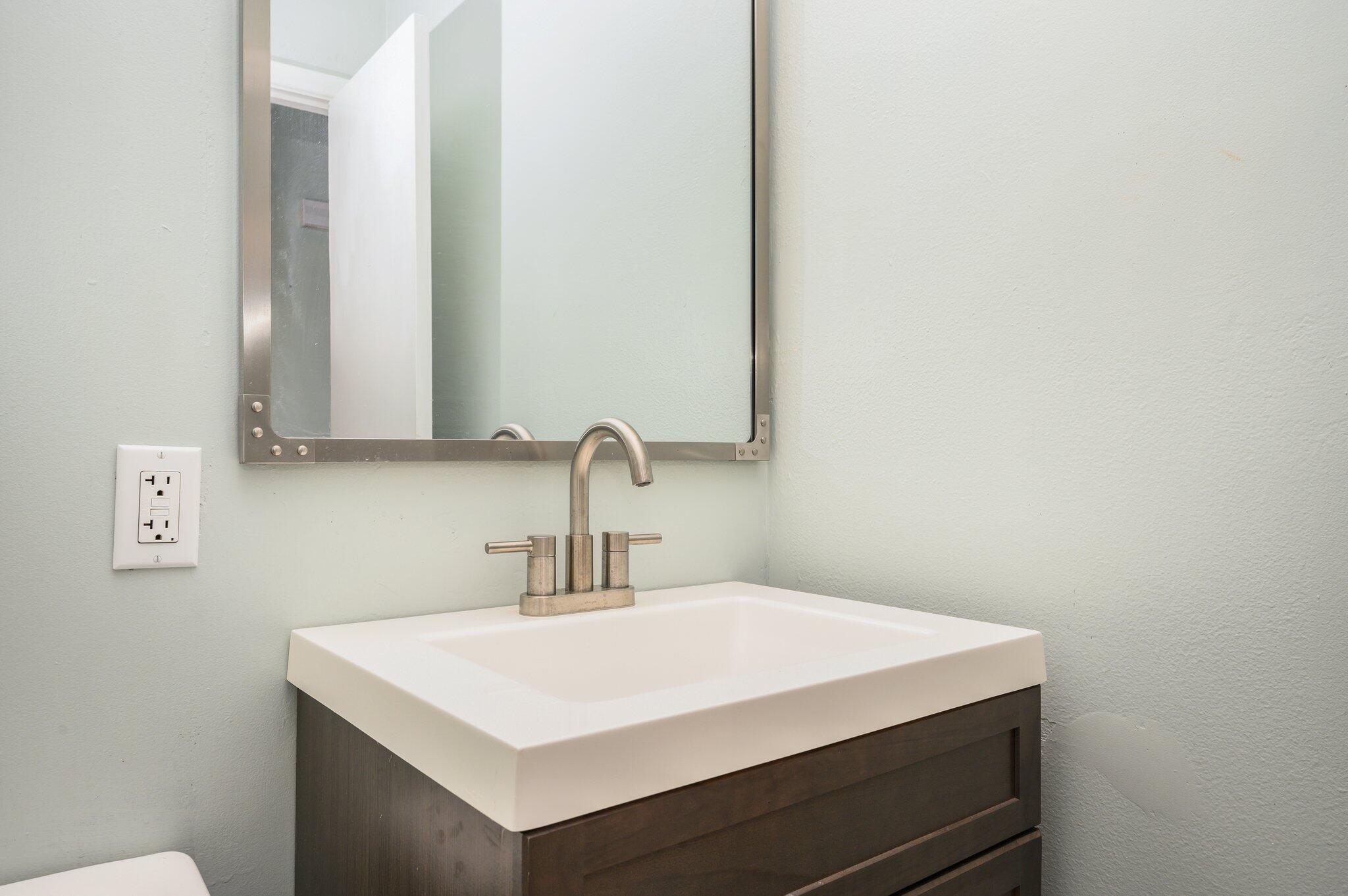 SMITH S/D LOT 1 BLK 1 - Residential