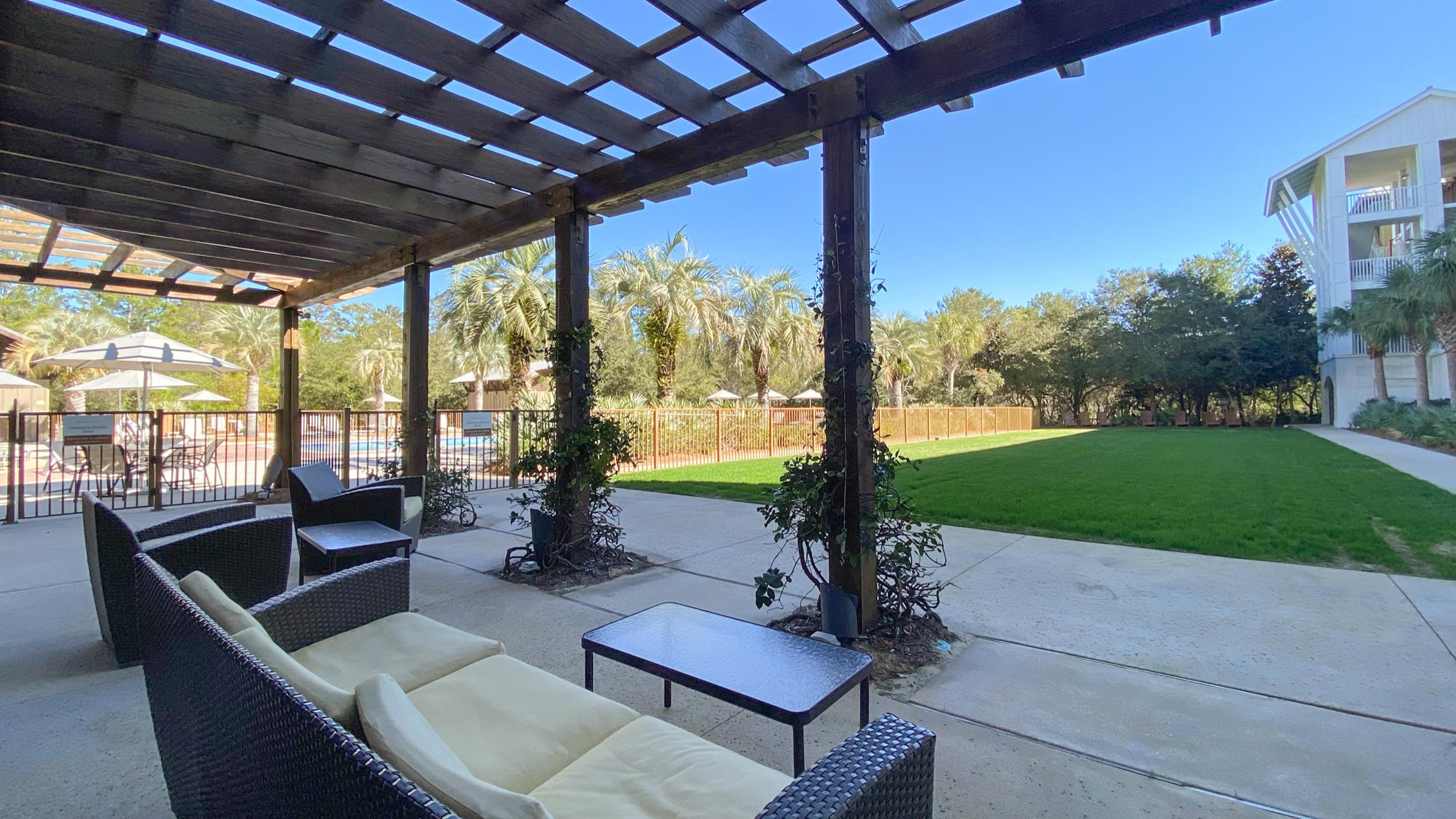 REDFISH VILLAGE - Residential