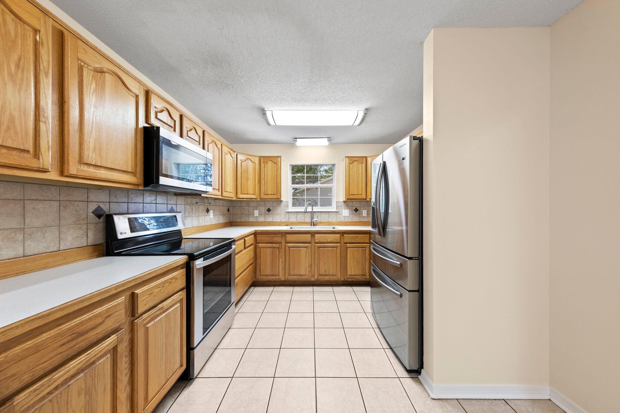 WINDING CREEK EST PH I - Residential Lease