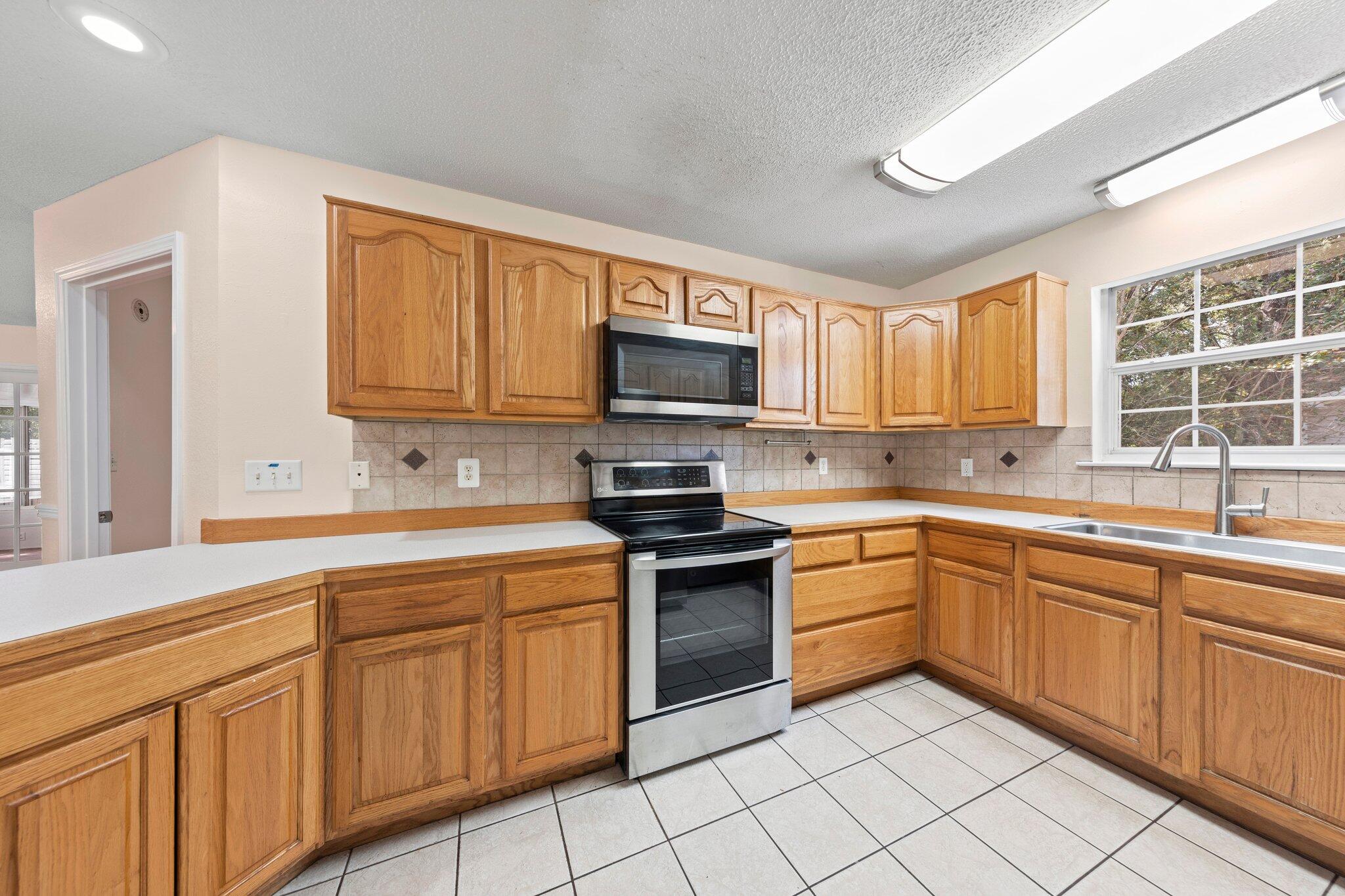 WINDING CREEK EST PH I - Residential Lease