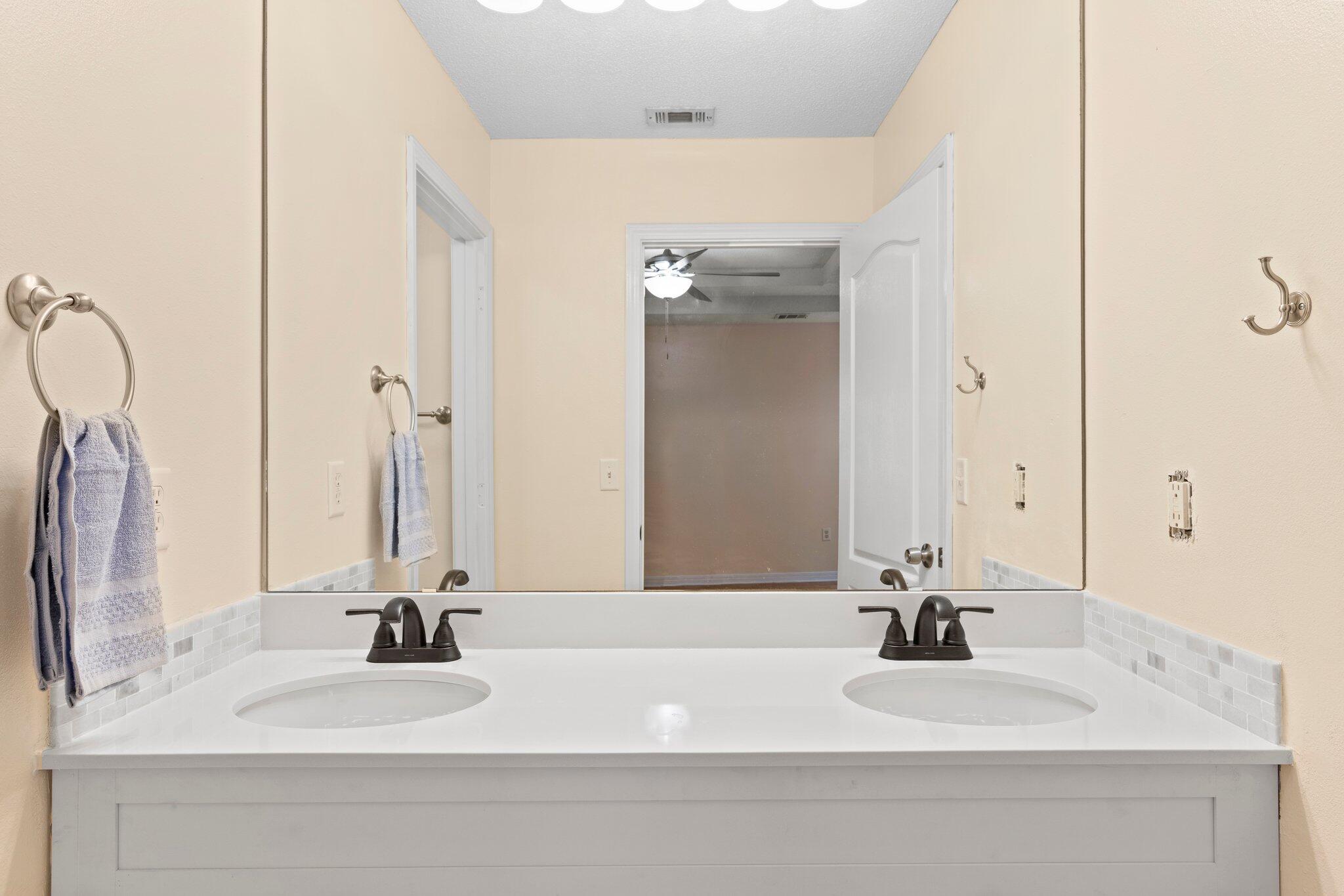 WINDING CREEK EST PH I - Residential Lease