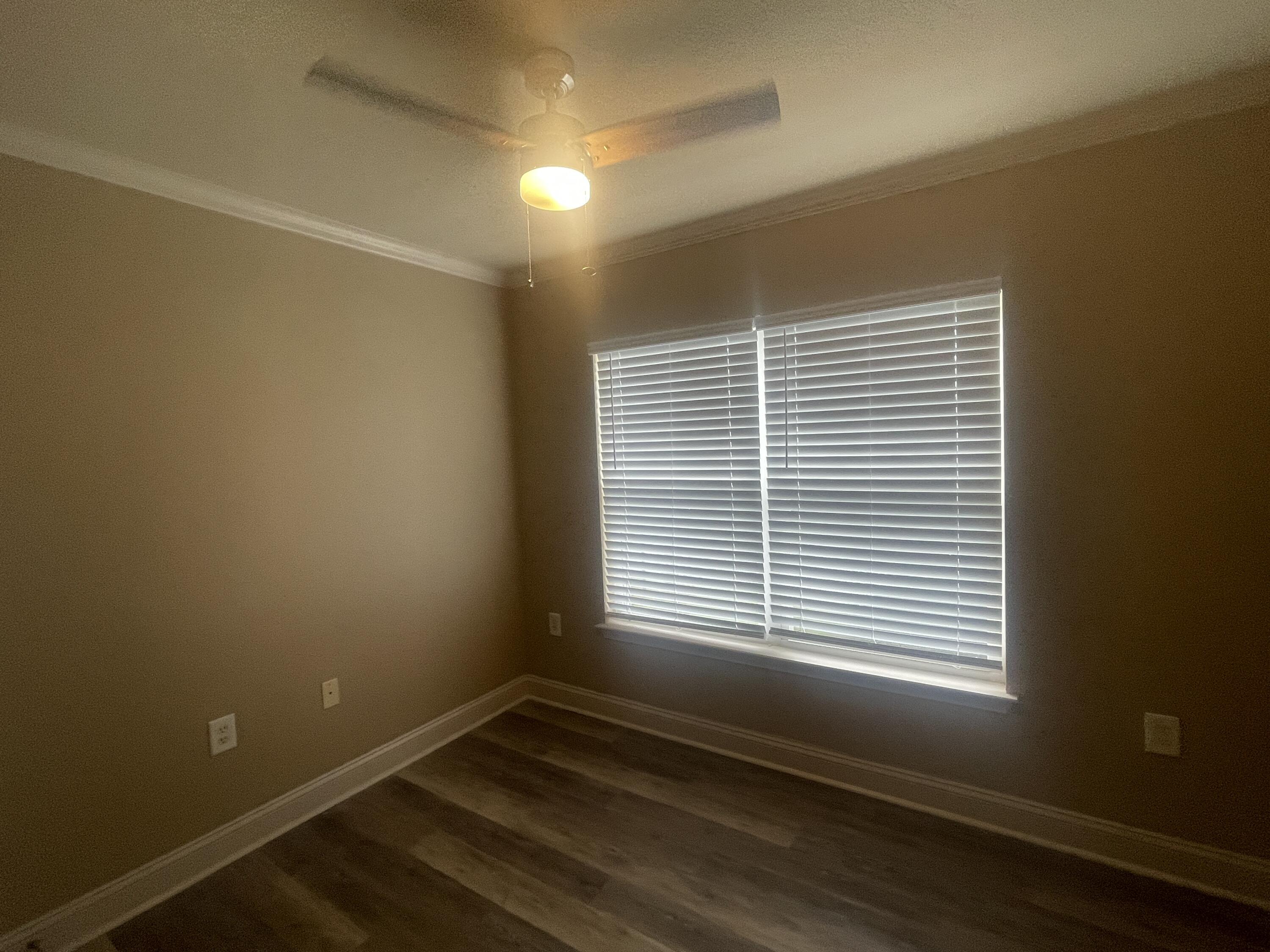 VERANDAS OF FREEPORT, THE - Residential Lease