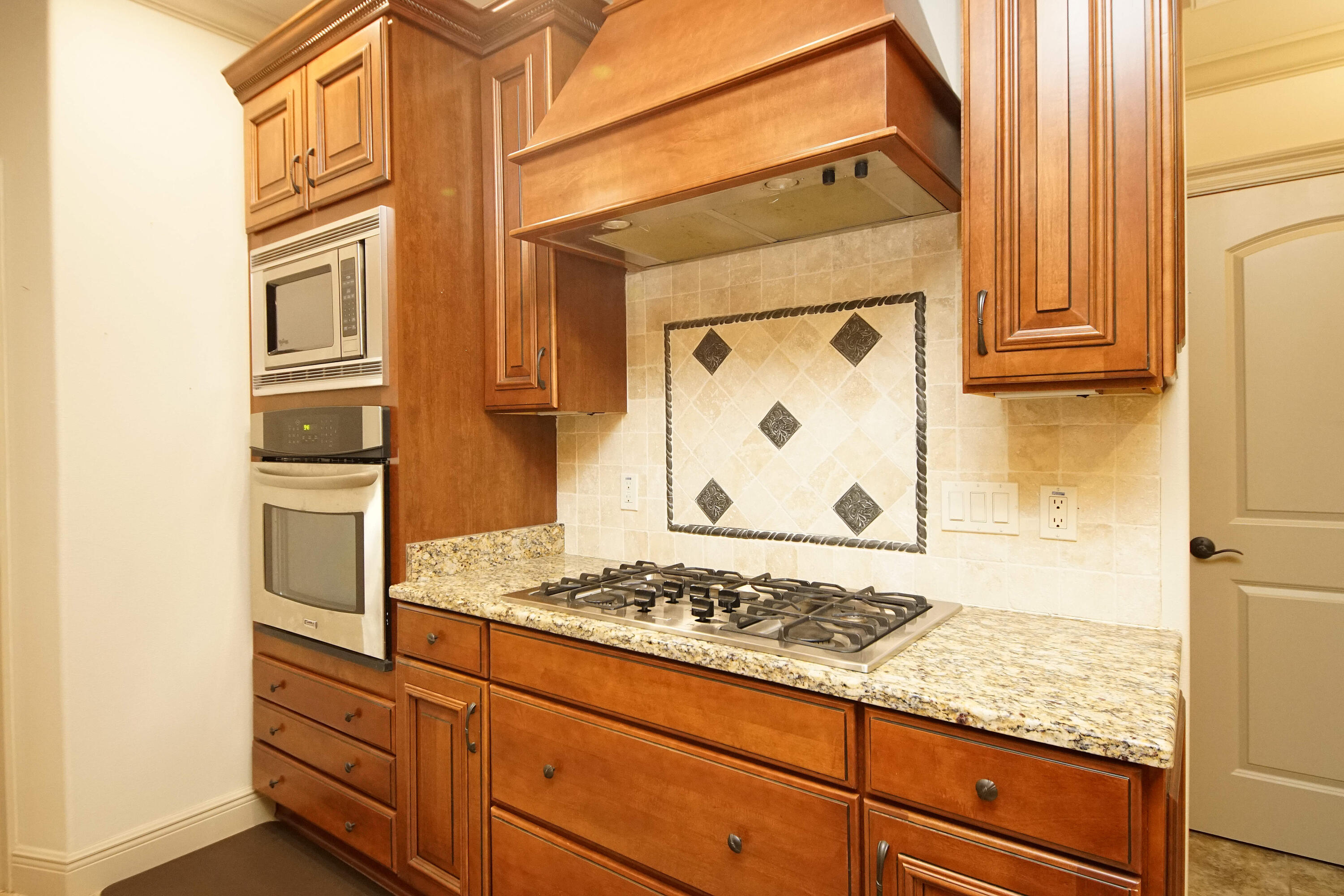 BAYSHORE PLACE PH 10B - Residential