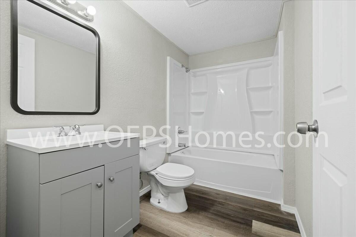 OAKLAND ADDN - Residential Lease