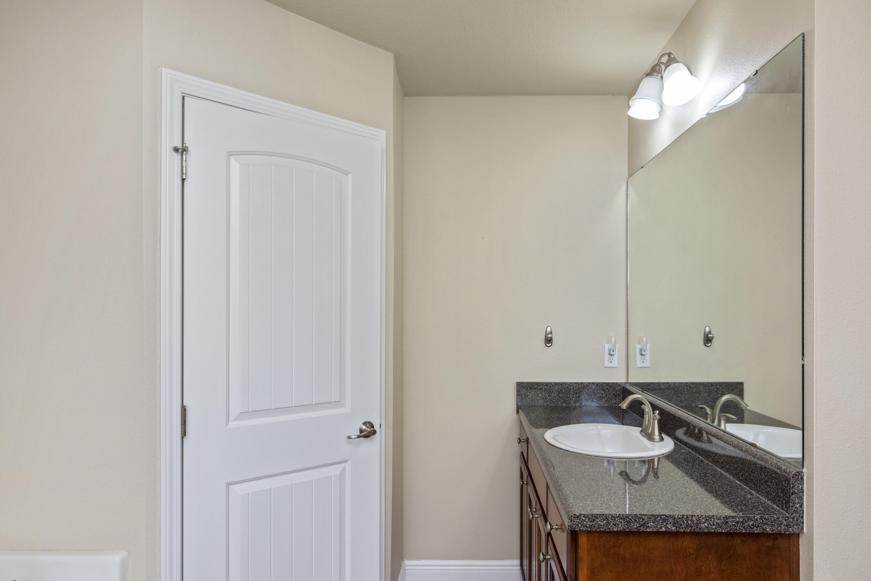 ALICIA PLACE - Residential Lease