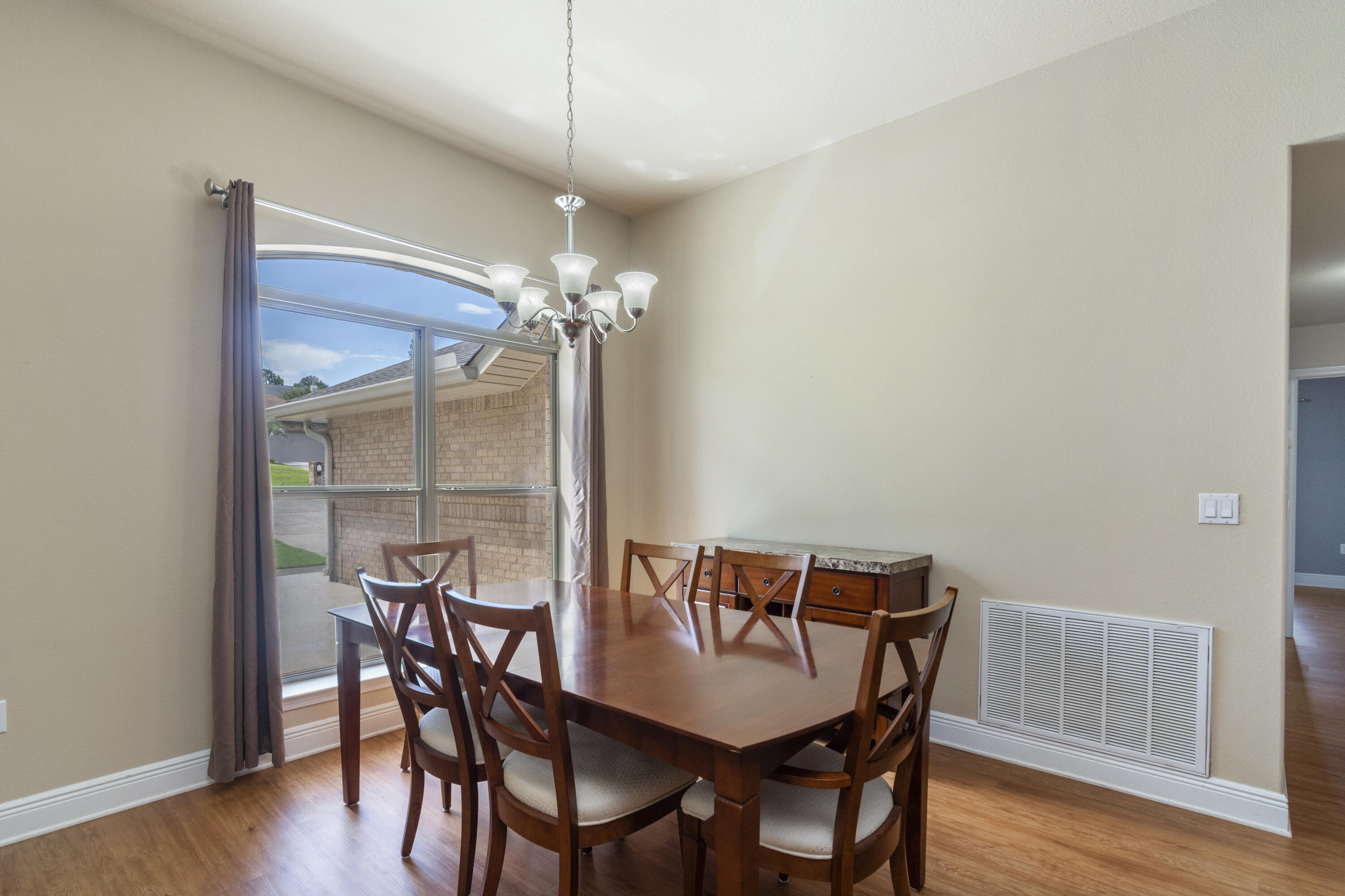 ALICIA PLACE - Residential Lease