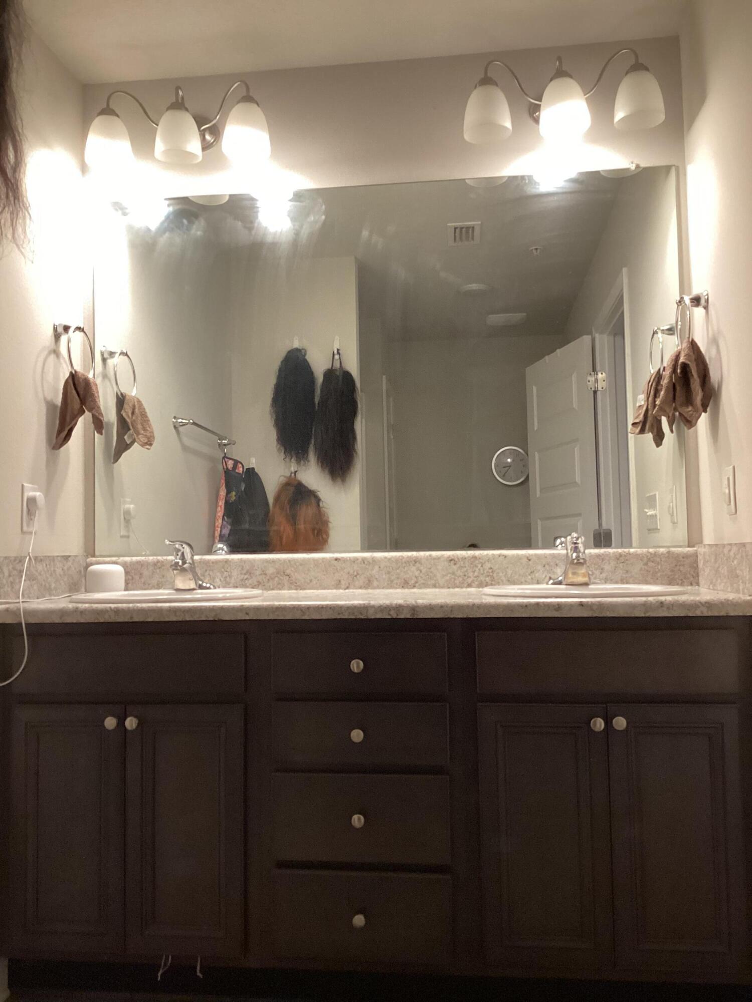 SAUFLEY FIELD TOWNHOMES - Residential