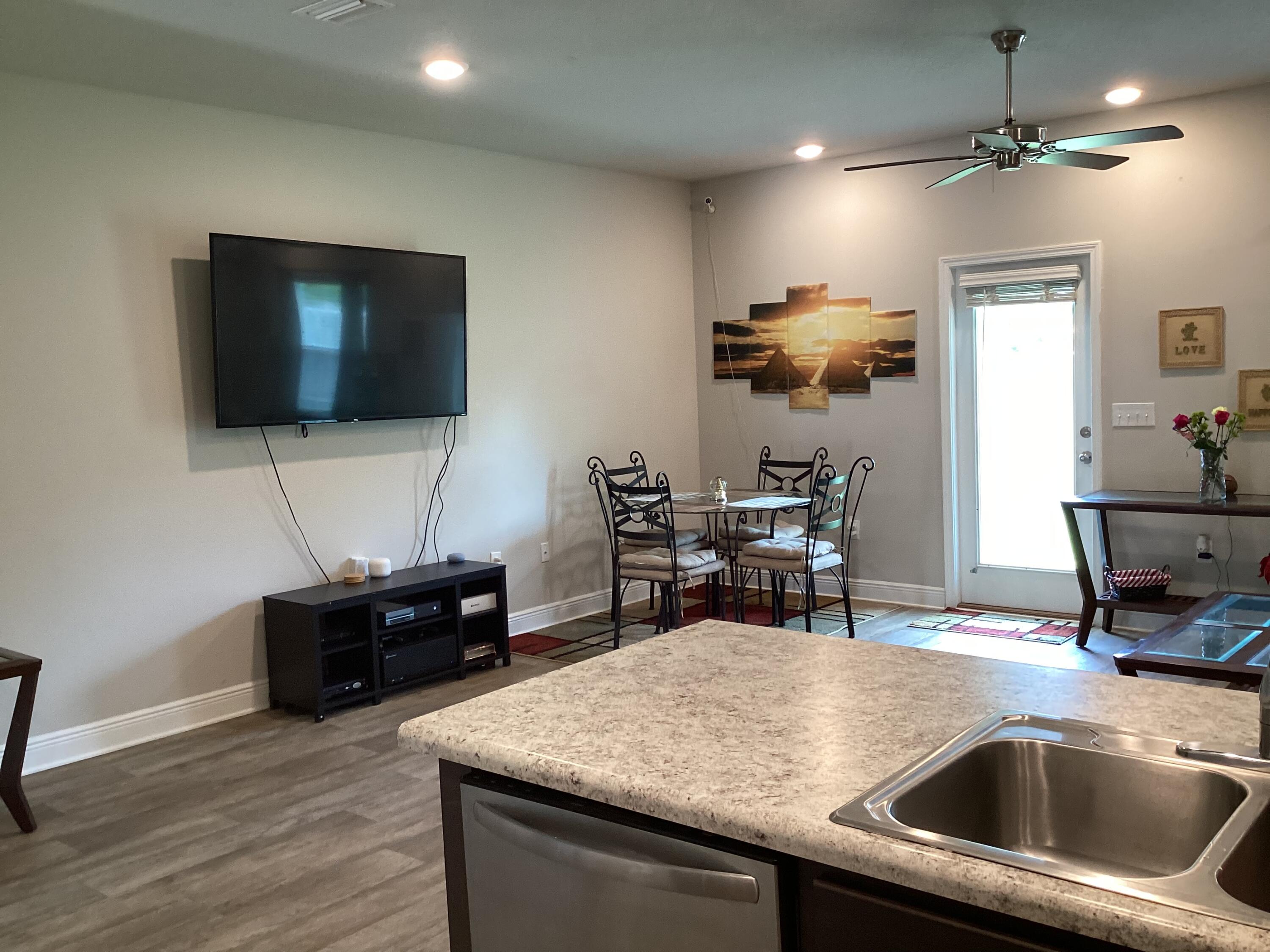 SAUFLEY FIELD TOWNHOMES - Residential