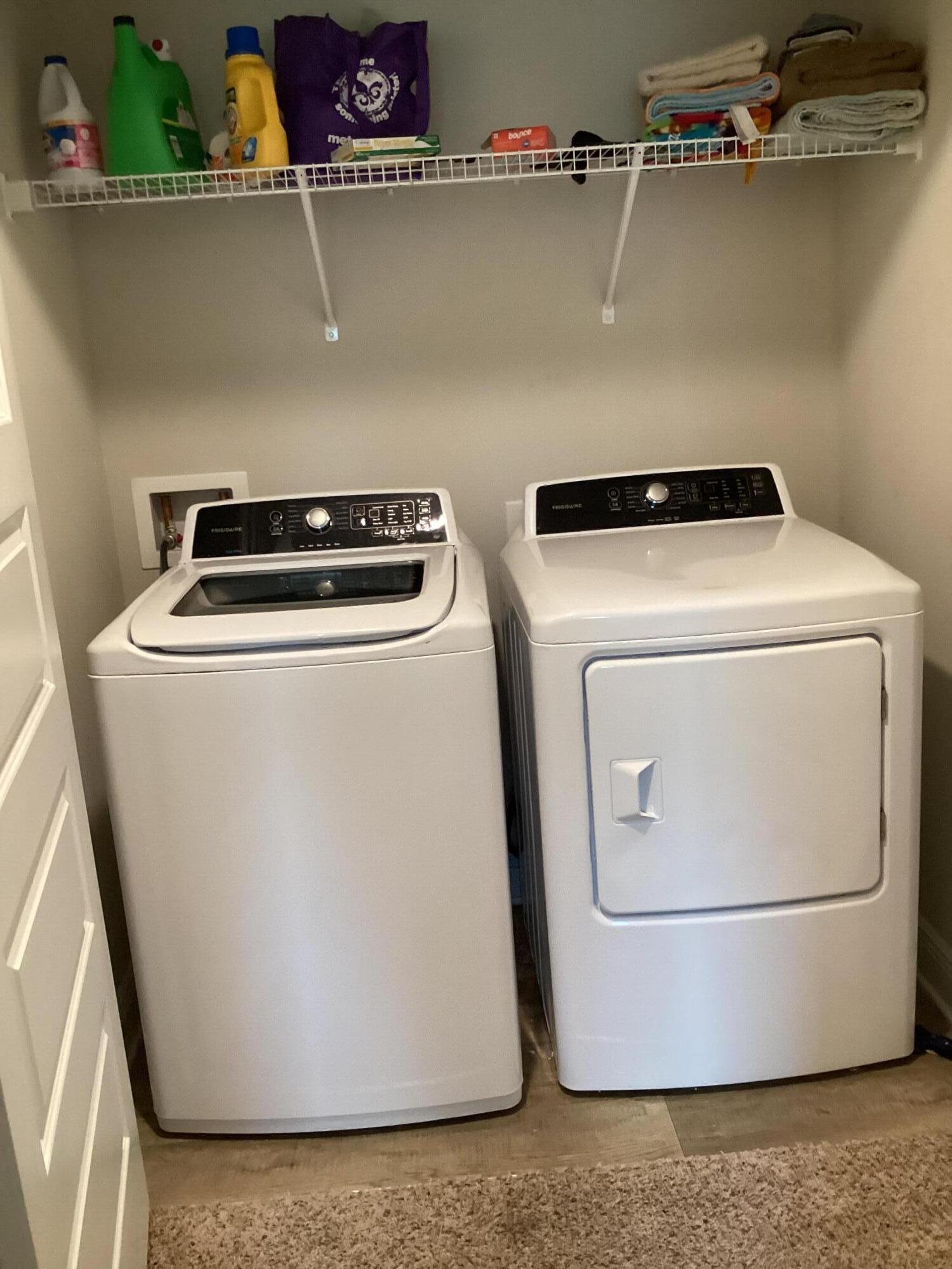 SAUFLEY FIELD TOWNHOMES - Residential