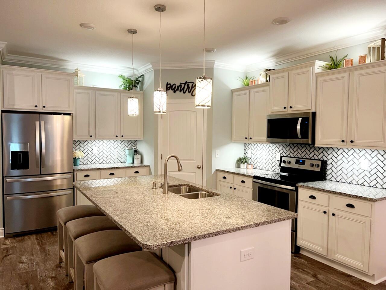 STONEGATE - Residential