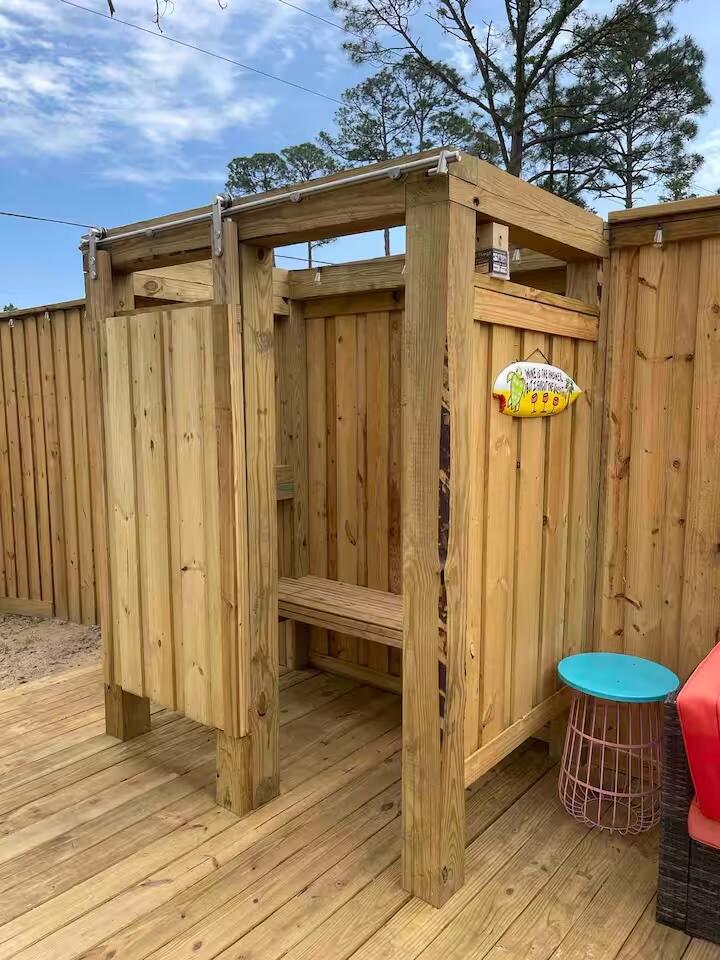 WINSTON MANOR T/H - Residential