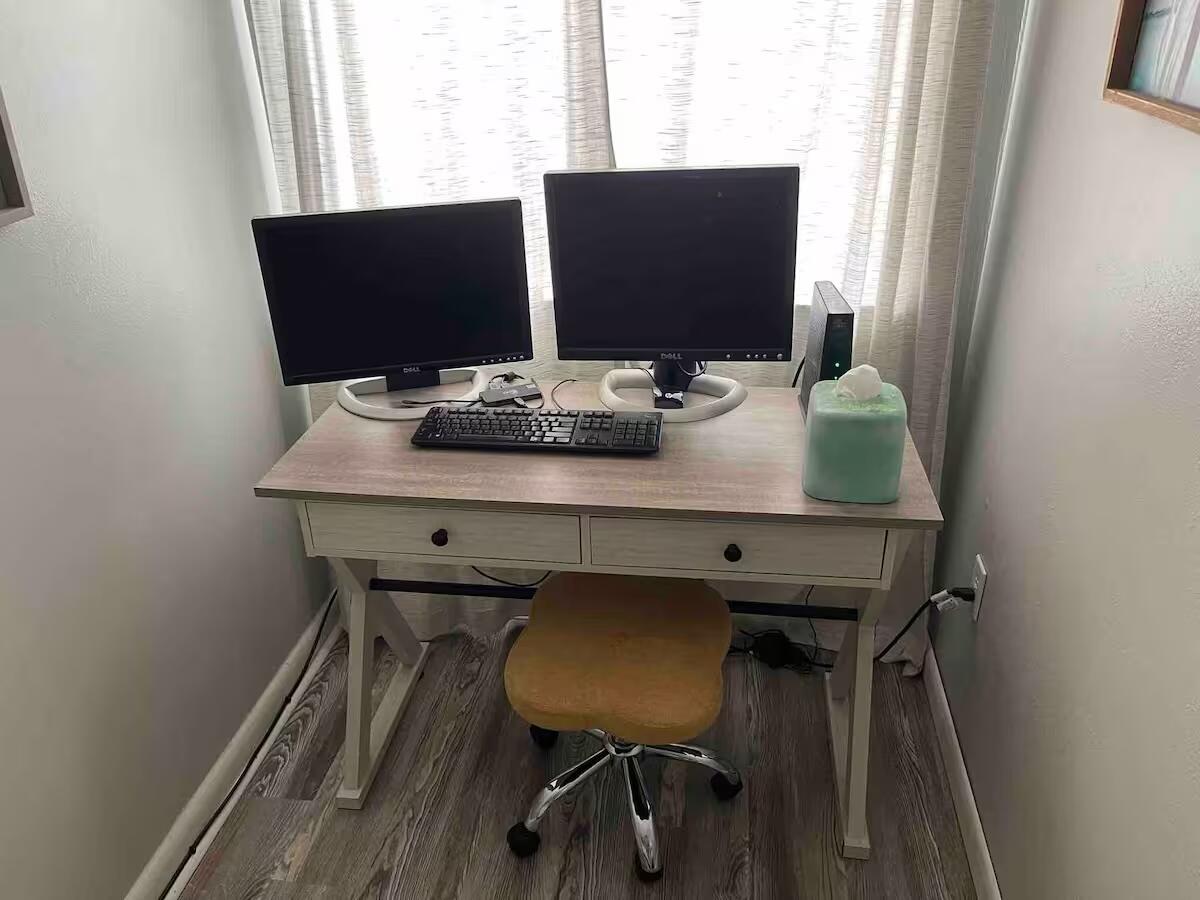 WINSTON MANOR T/H - Residential