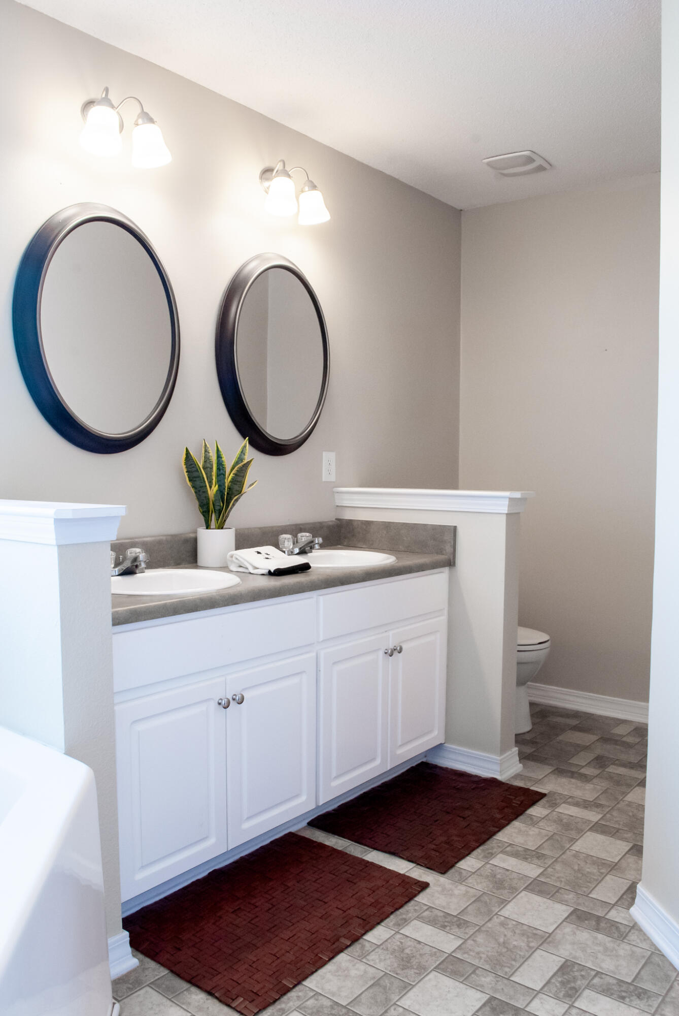 VENTURA ESTATES - Residential