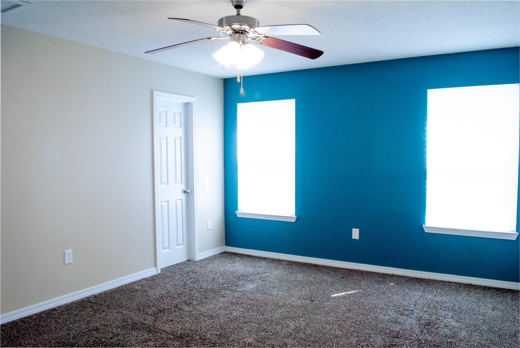 VENTURA ESTATES - Residential