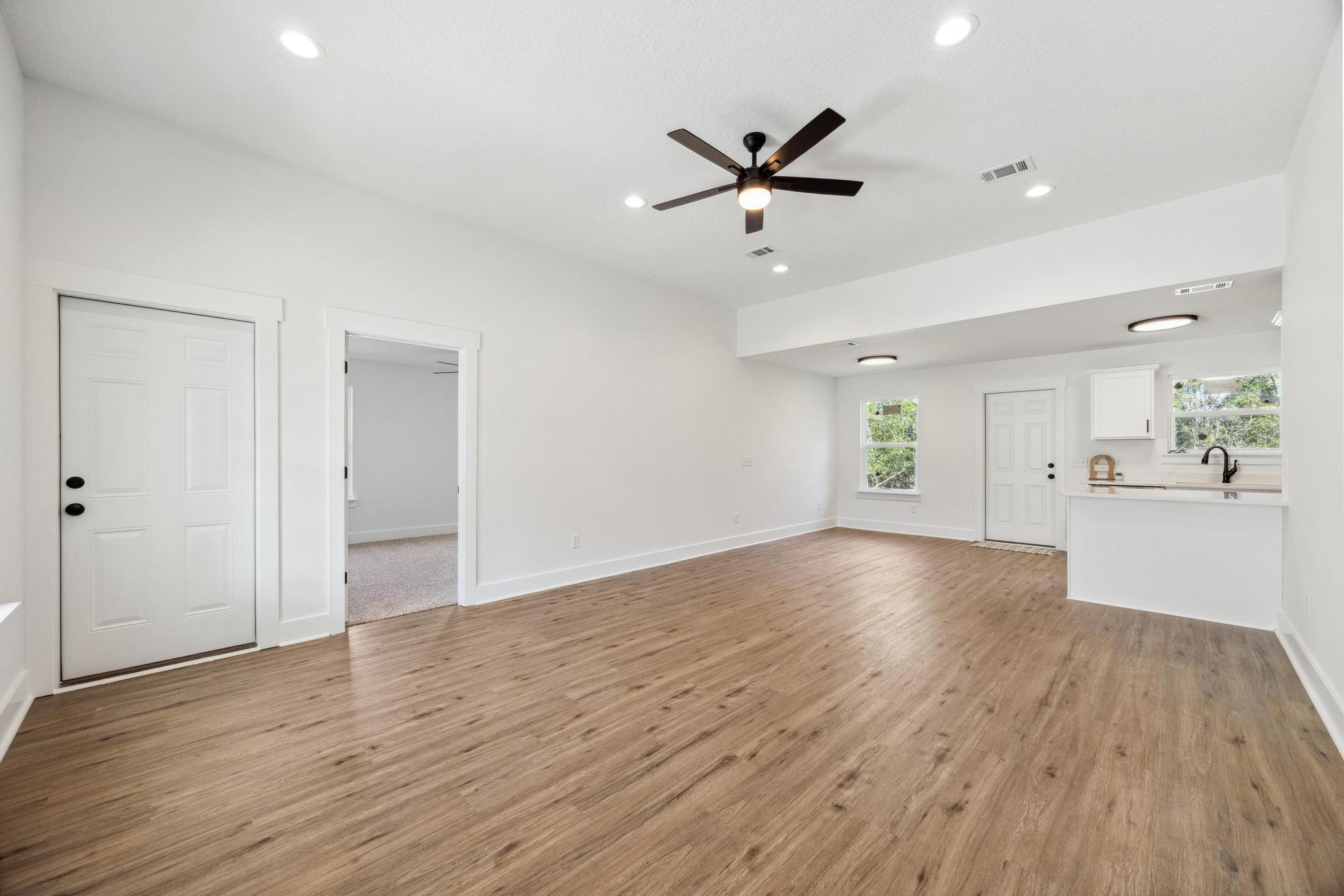 OAKWOOD HILLS UNIT 1 - Residential