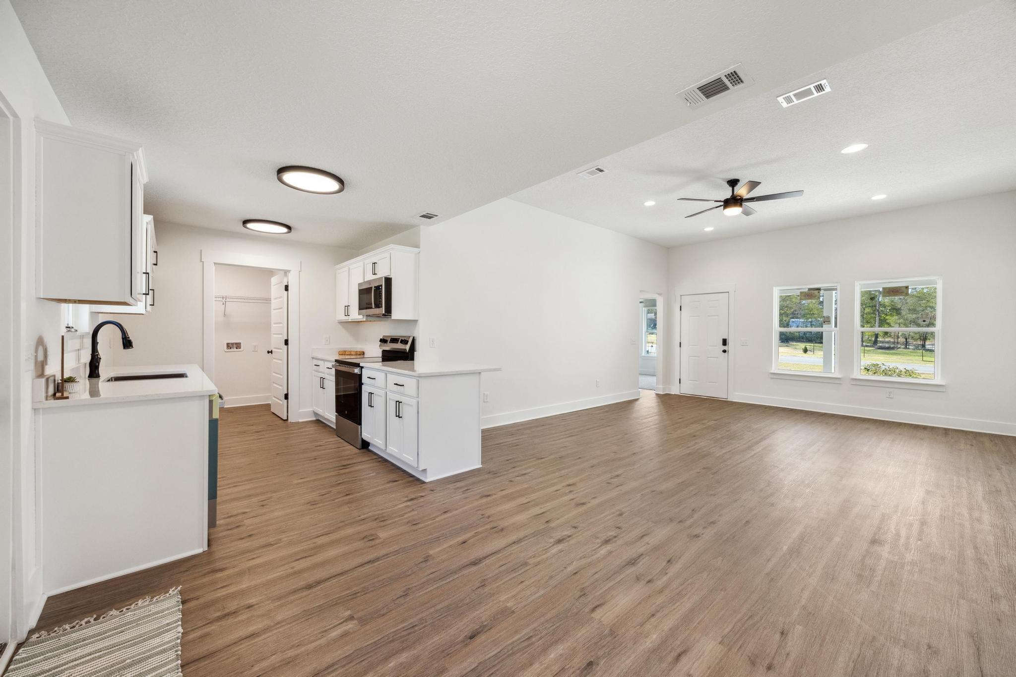 OAKWOOD HILLS UNIT 1 - Residential