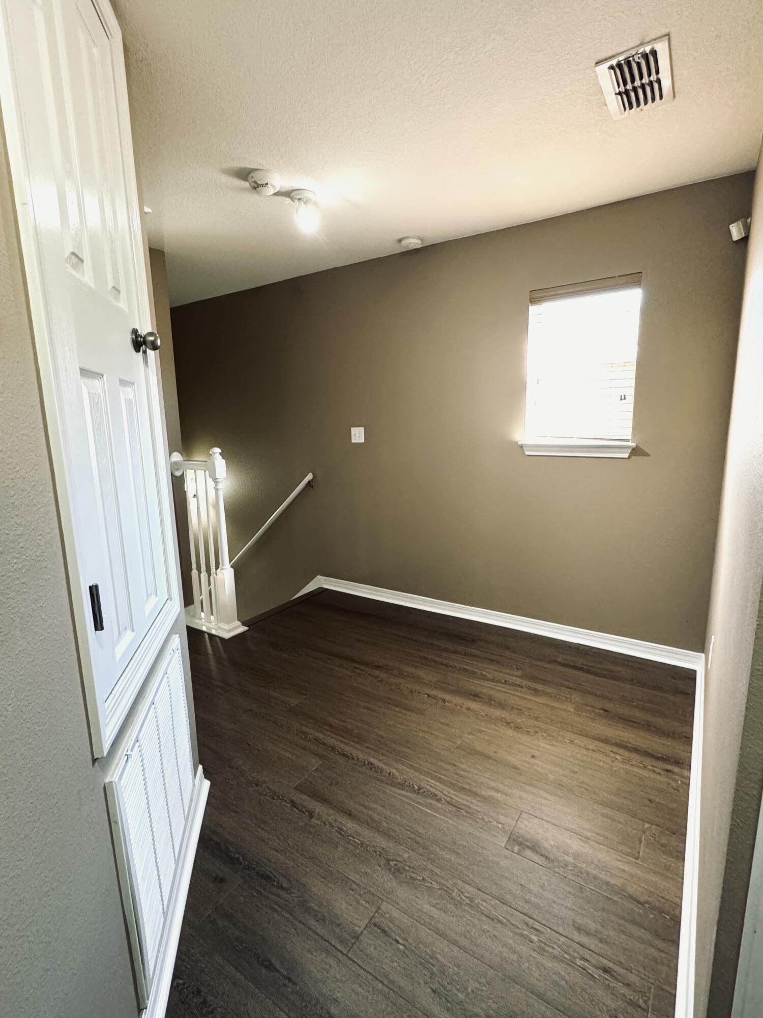 EAGLE BAY - Residential