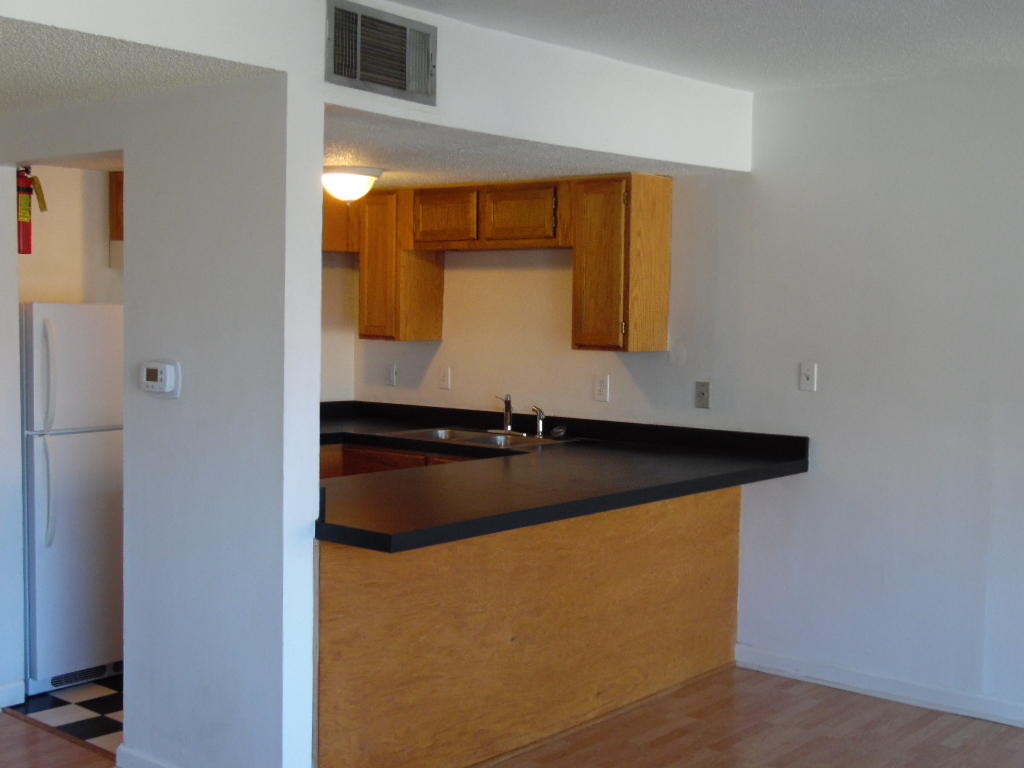 FINISTERRA CONDO - Residential