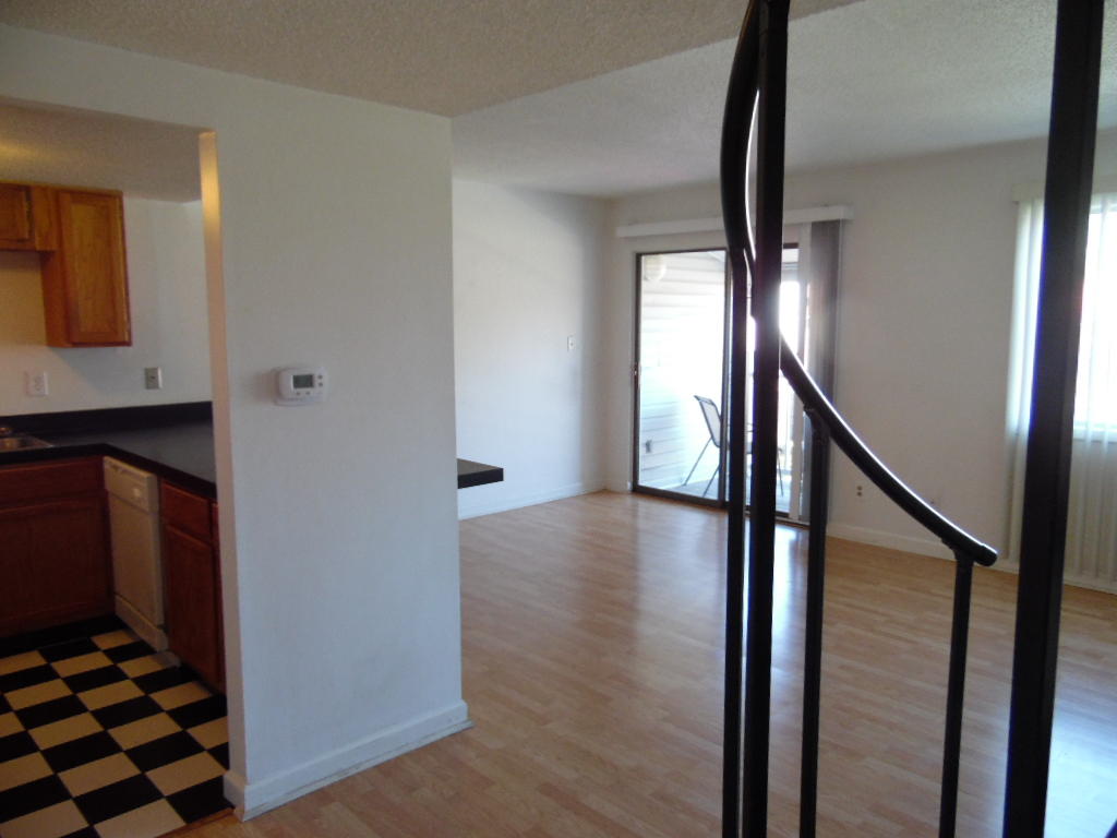 FINISTERRA CONDO - Residential