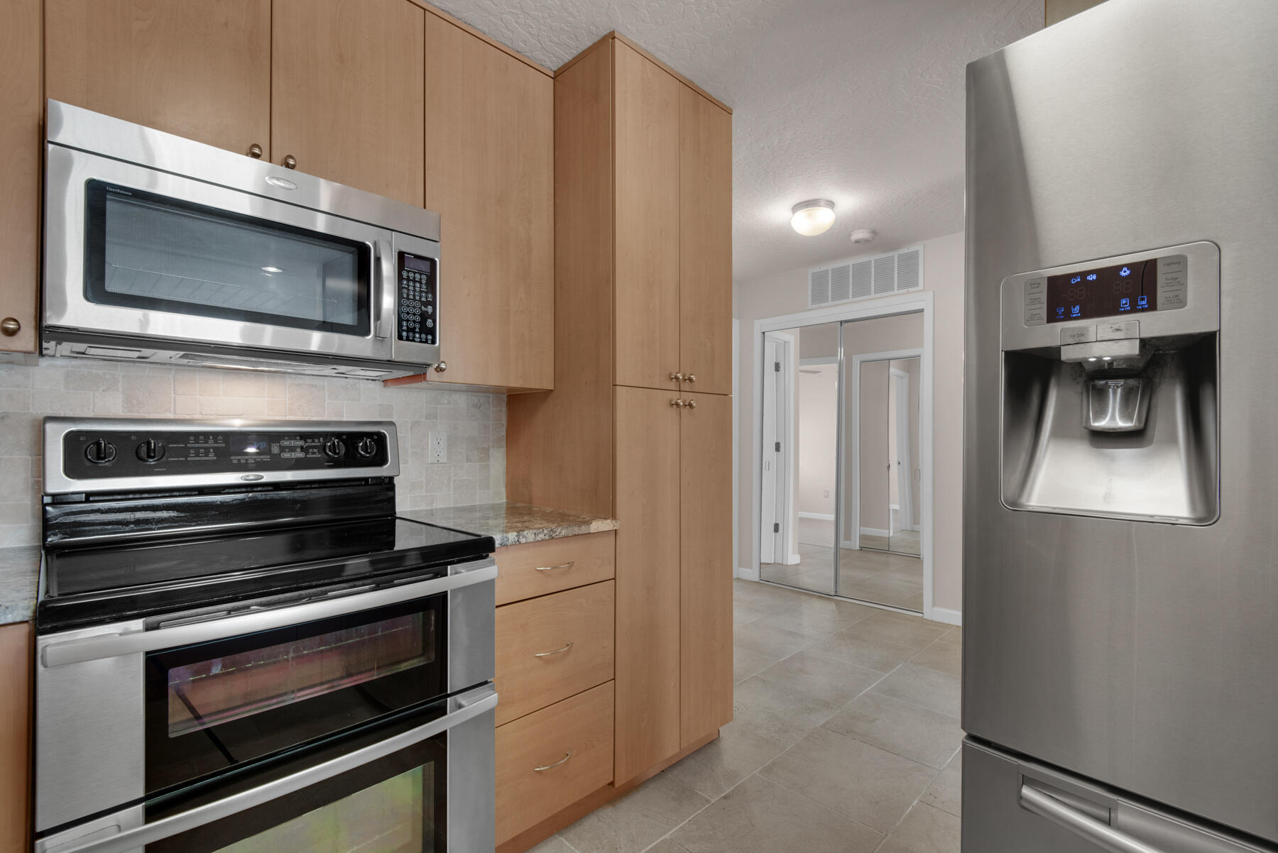 CHANNEL MARKER 2 - Residential