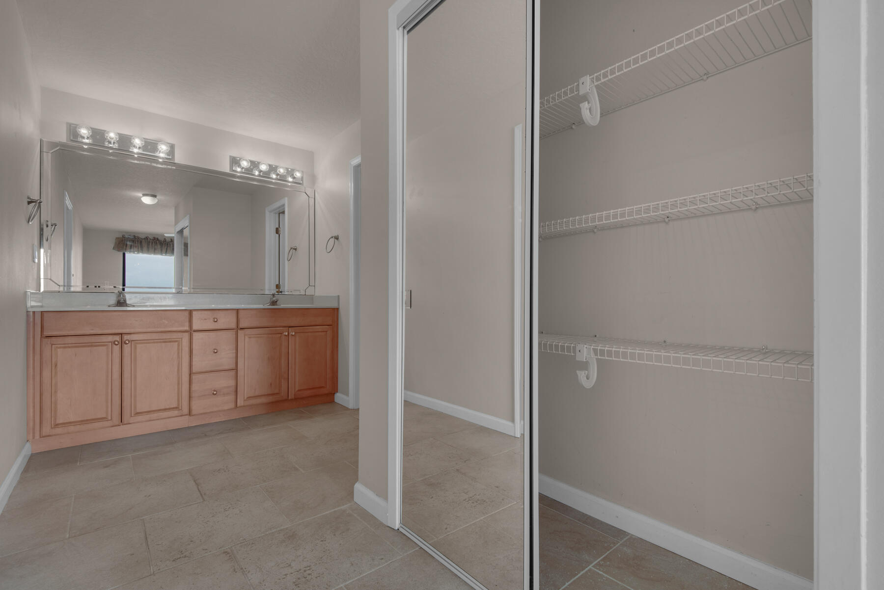 CHANNEL MARKER 2 - Residential