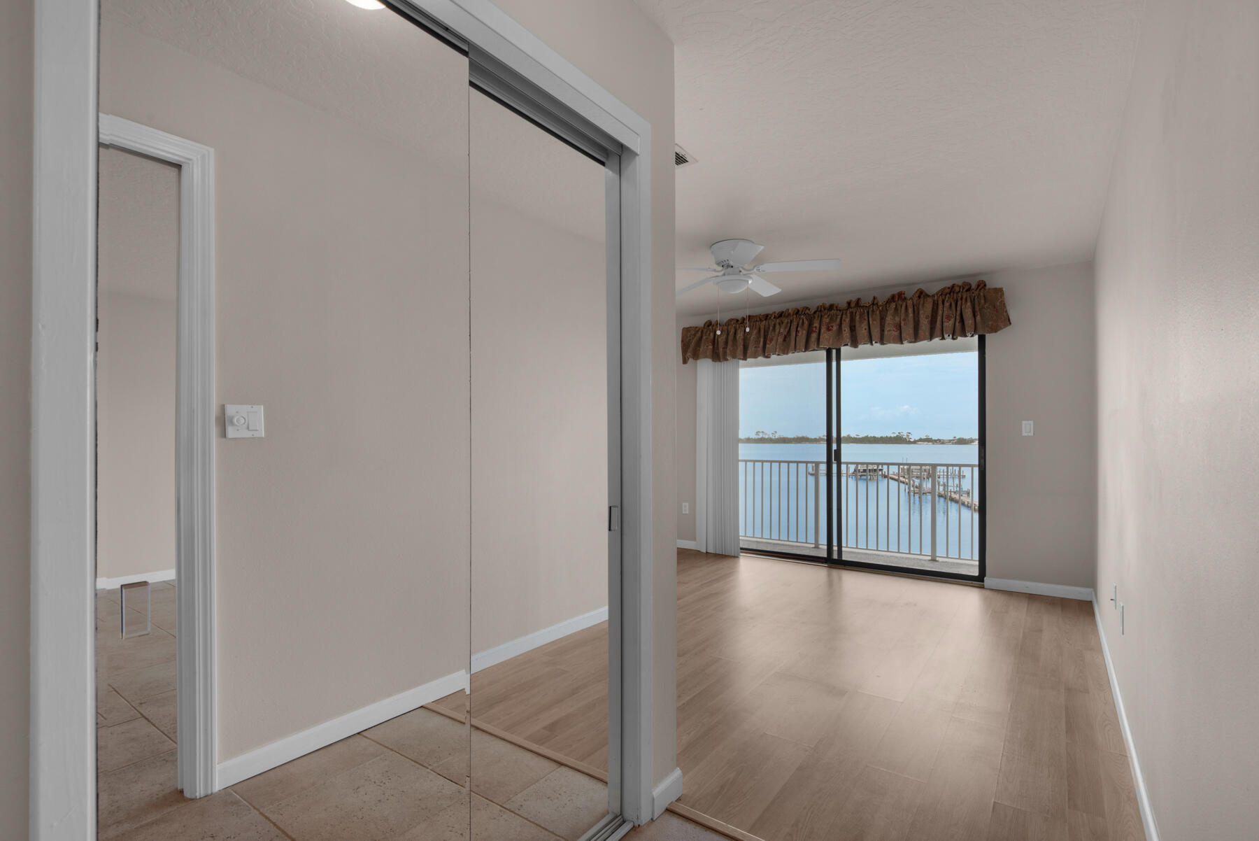 CHANNEL MARKER 2 - Residential