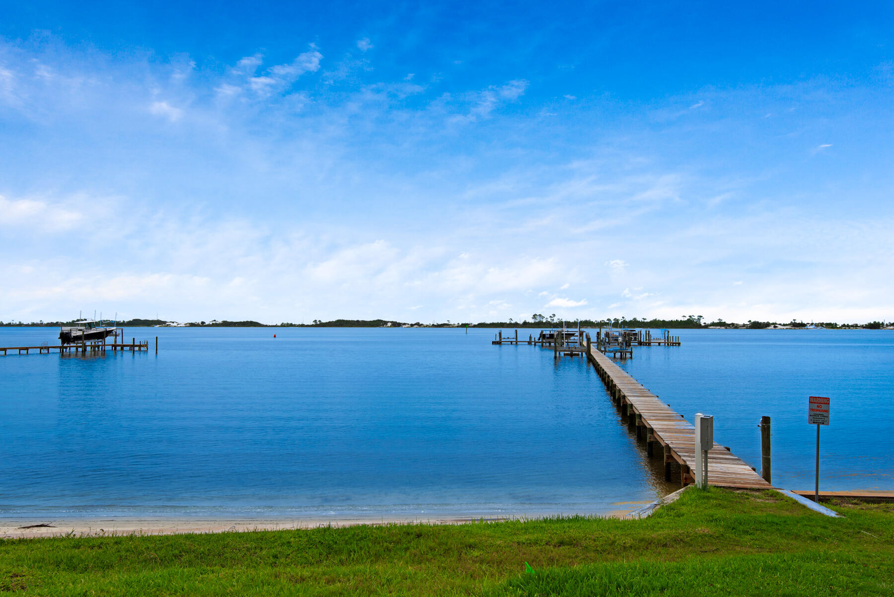 CHANNEL MARKER 2 - Residential