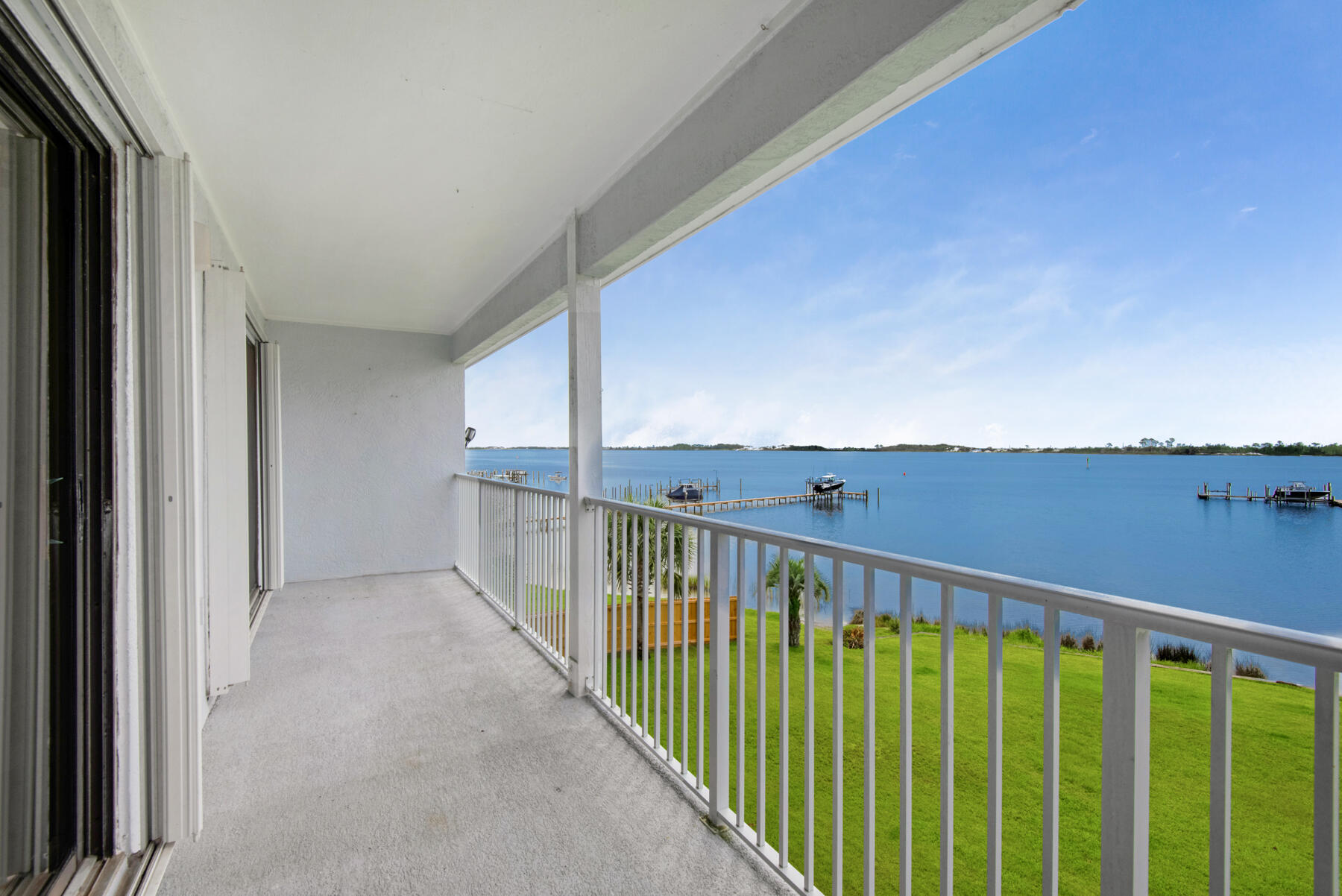 CHANNEL MARKER 2 - Residential