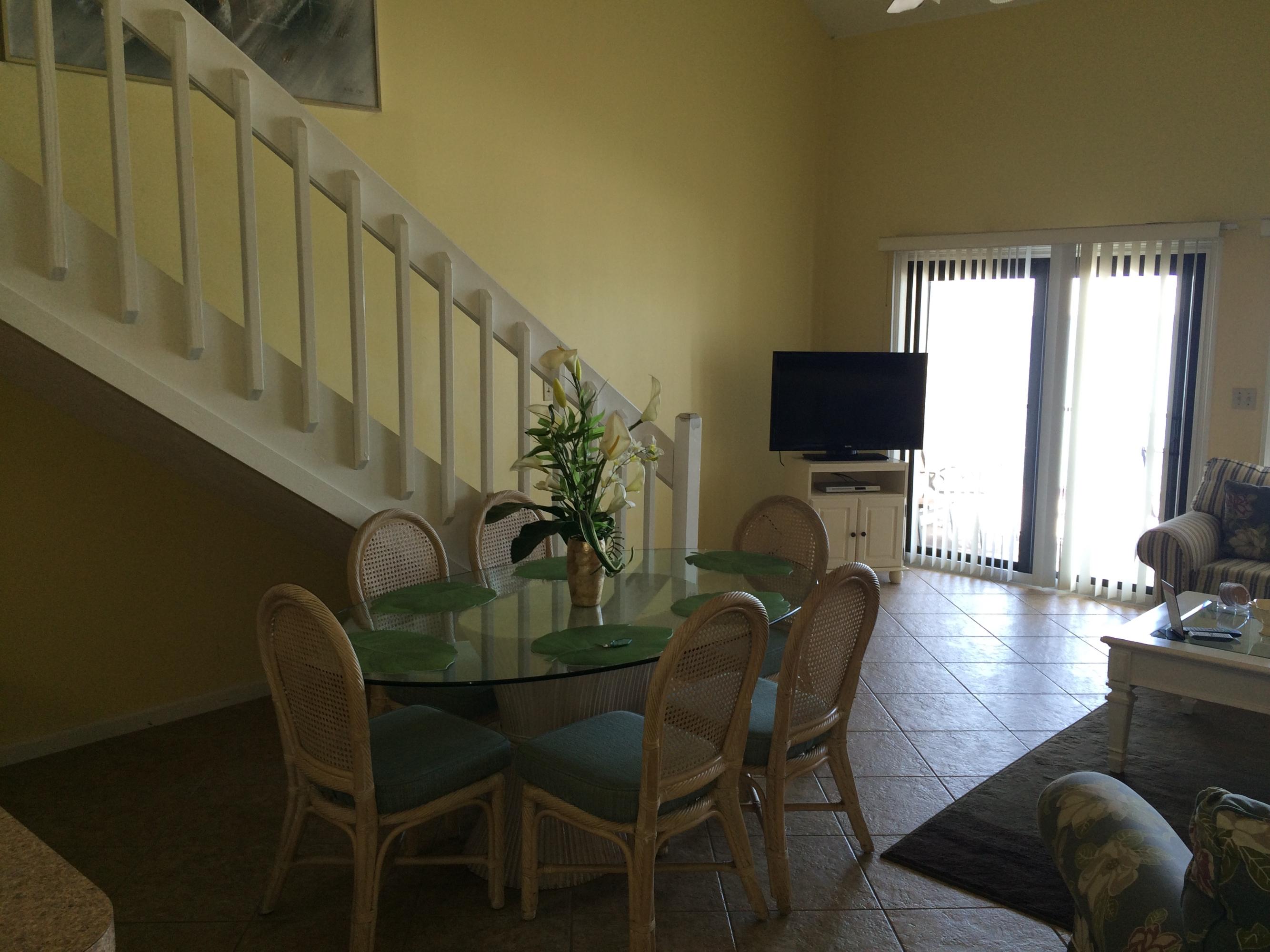 CRYSTAL VILLAS CONDO PH 2 - Residential