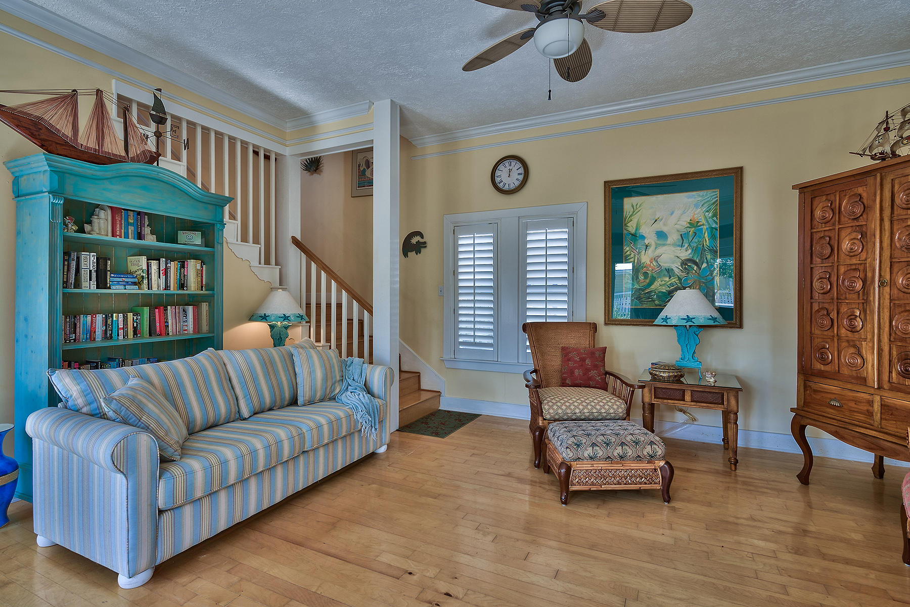 CRYSTAL BEACH - Residential