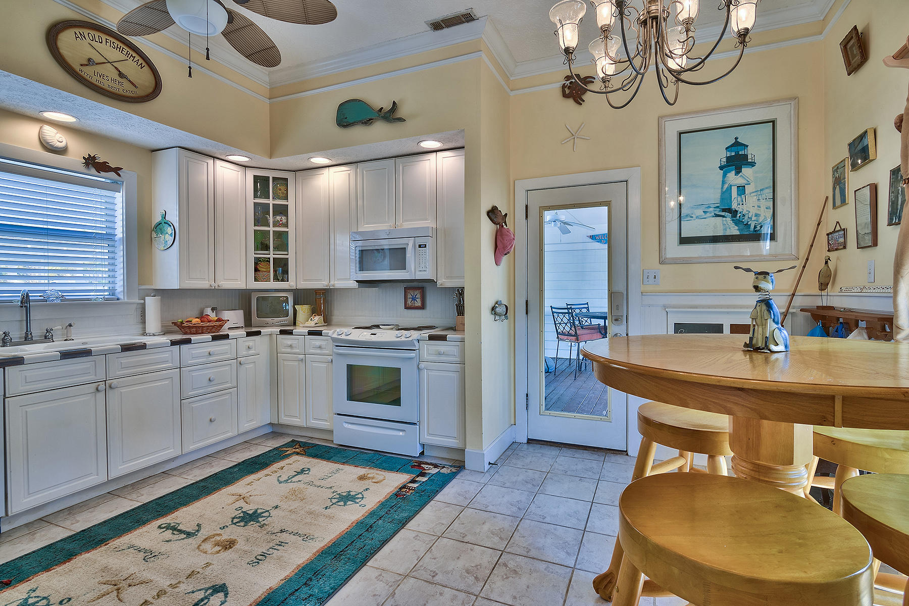 CRYSTAL BEACH - Residential