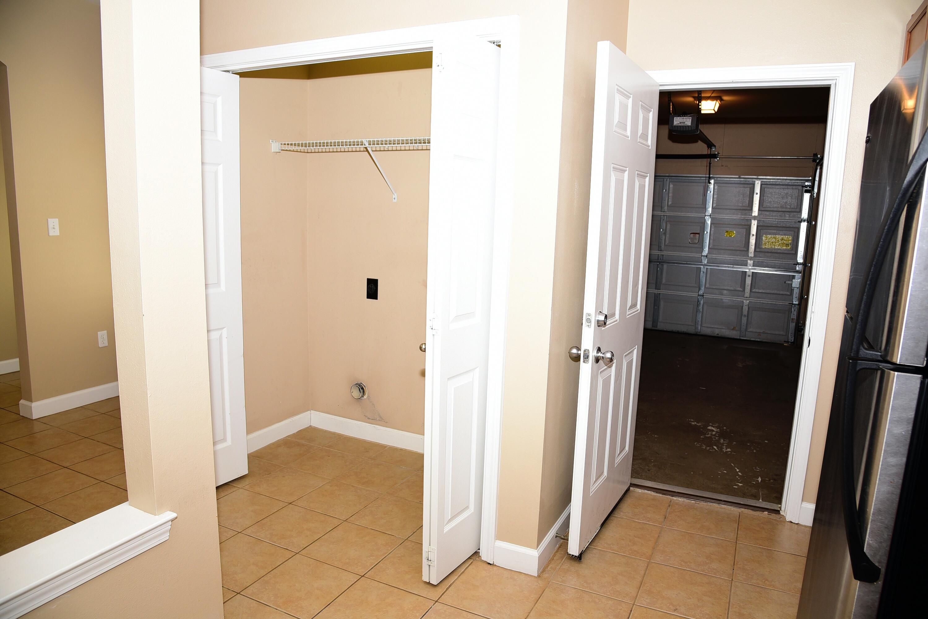 CARONDOLET TOWNE HOMES - Residential Lease