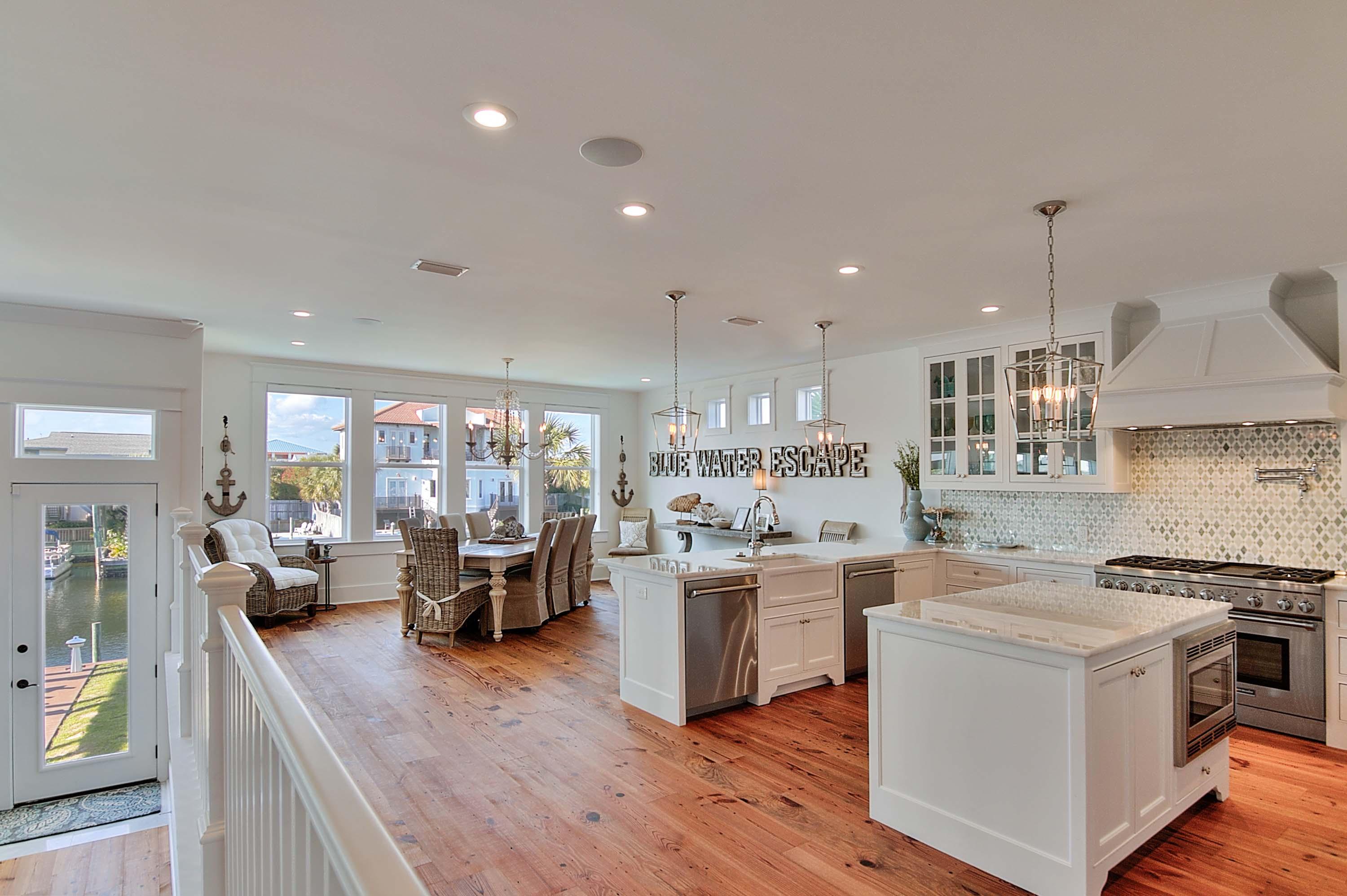 HOLIDAY ISLE - Residential