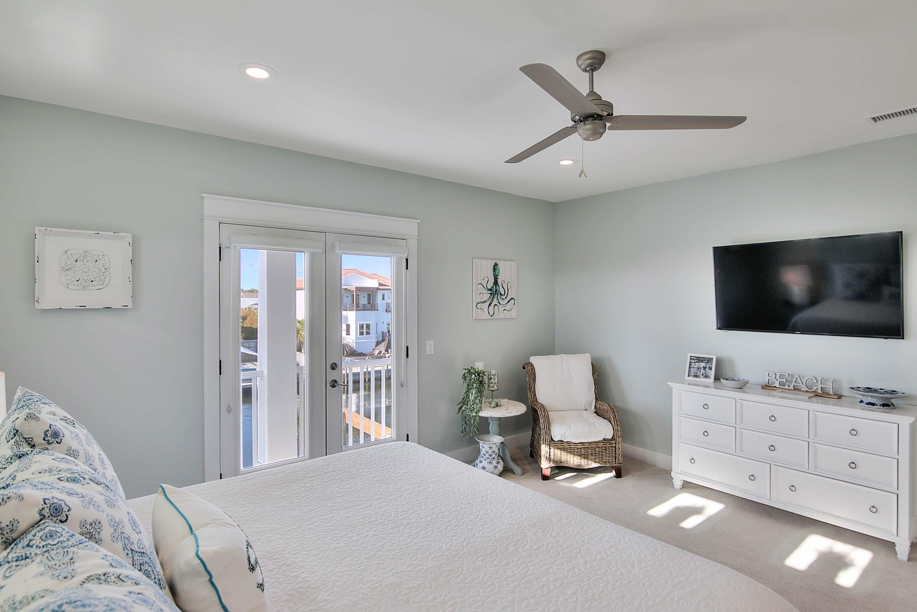 HOLIDAY ISLE - Residential