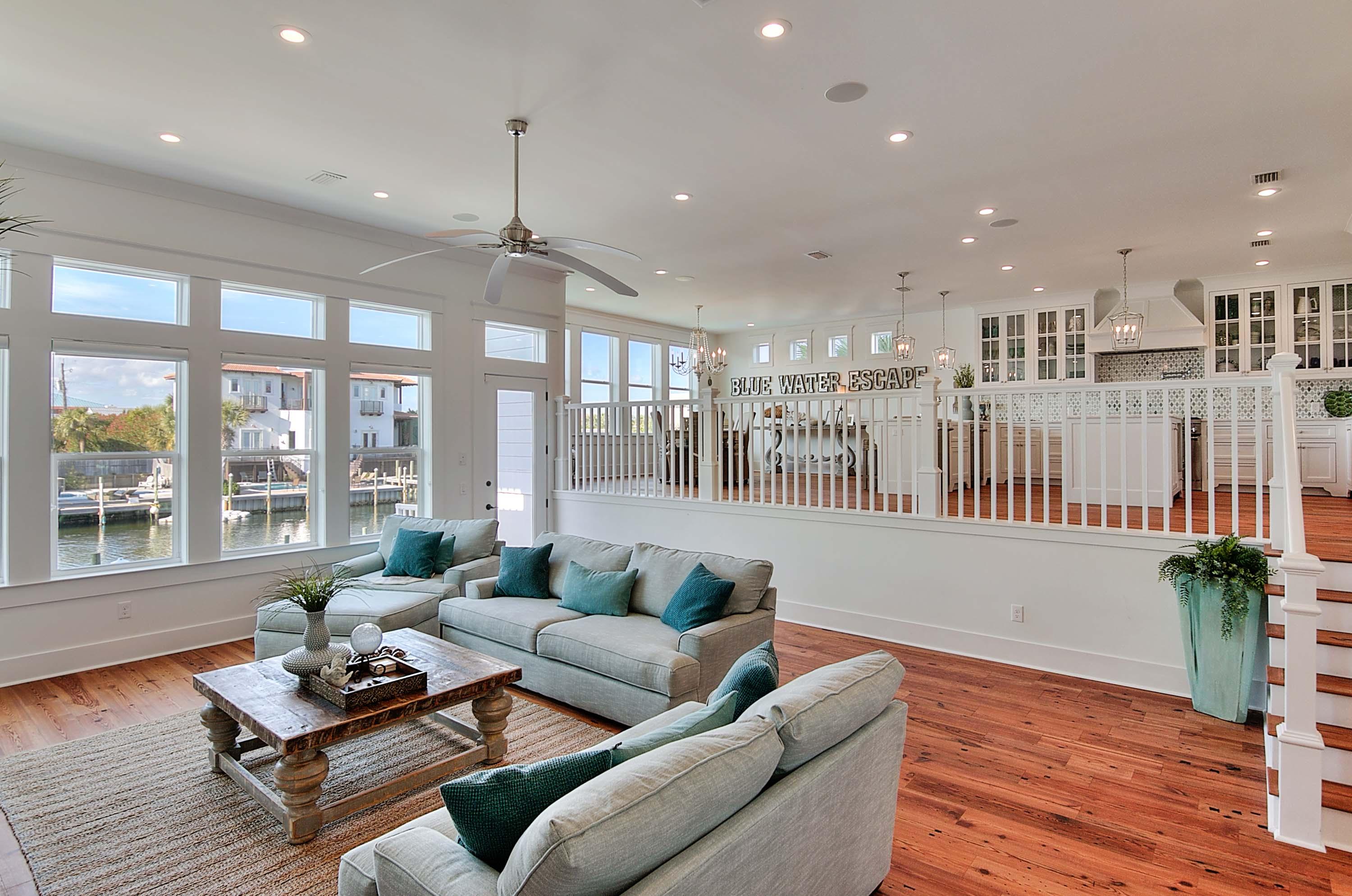 HOLIDAY ISLE - Residential