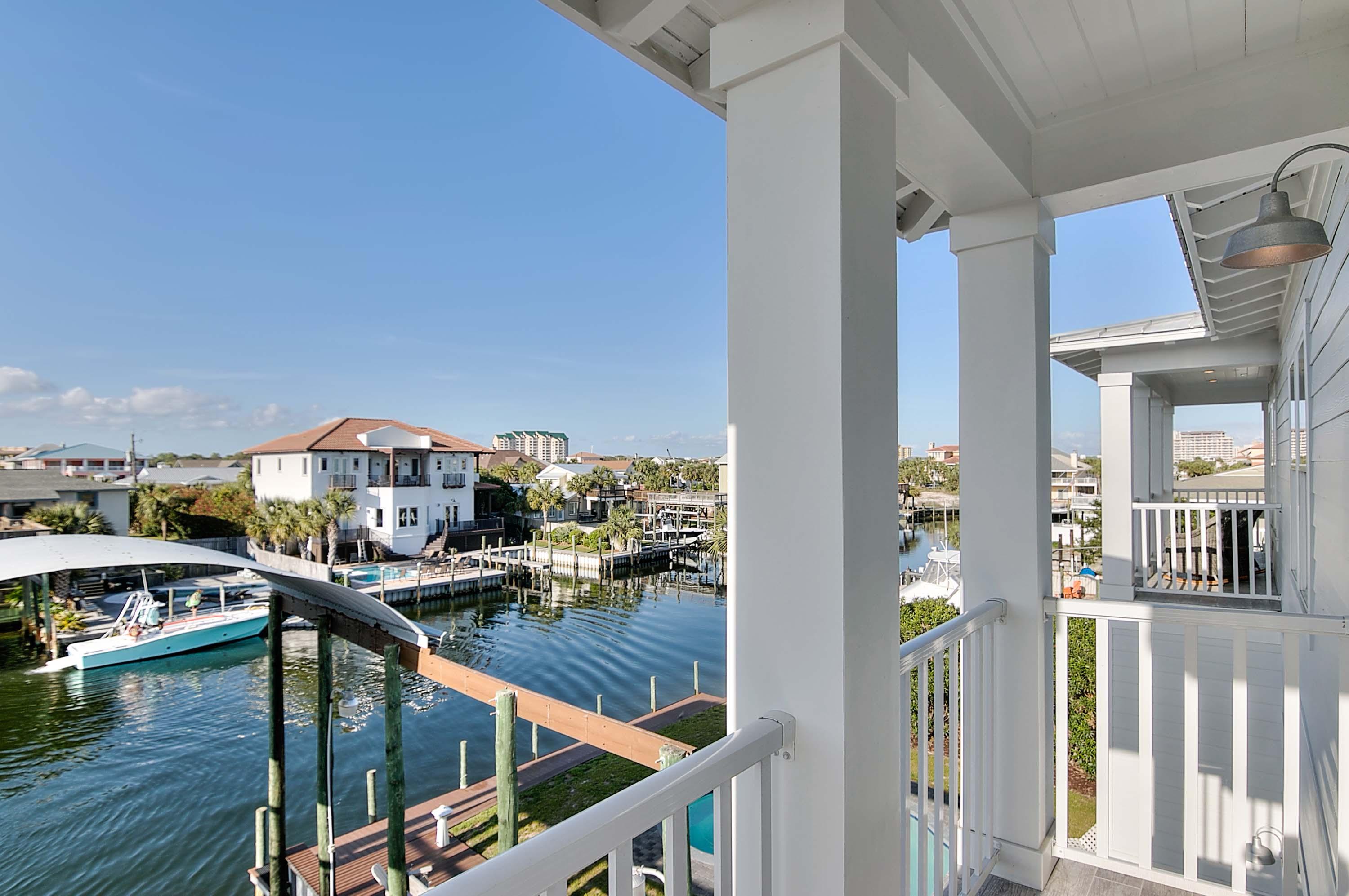 HOLIDAY ISLE - Residential