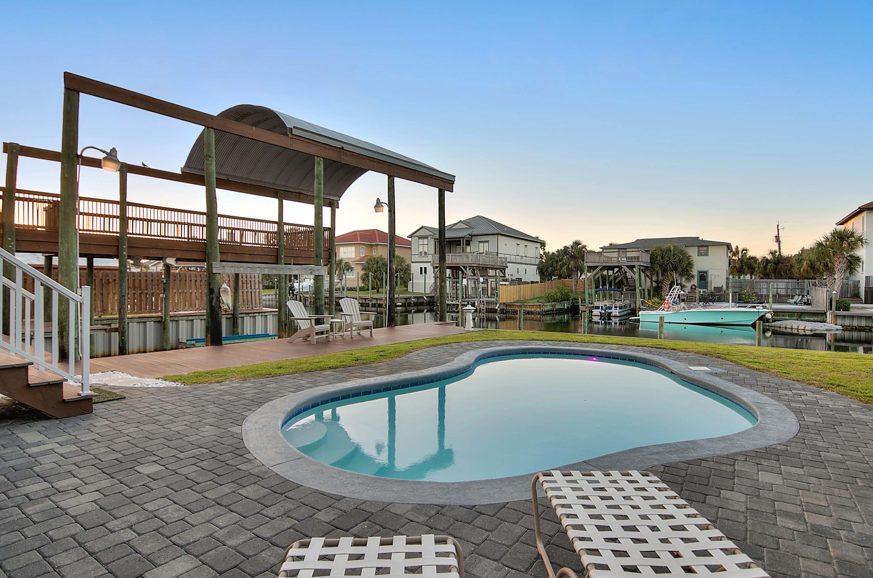 HOLIDAY ISLE - Residential