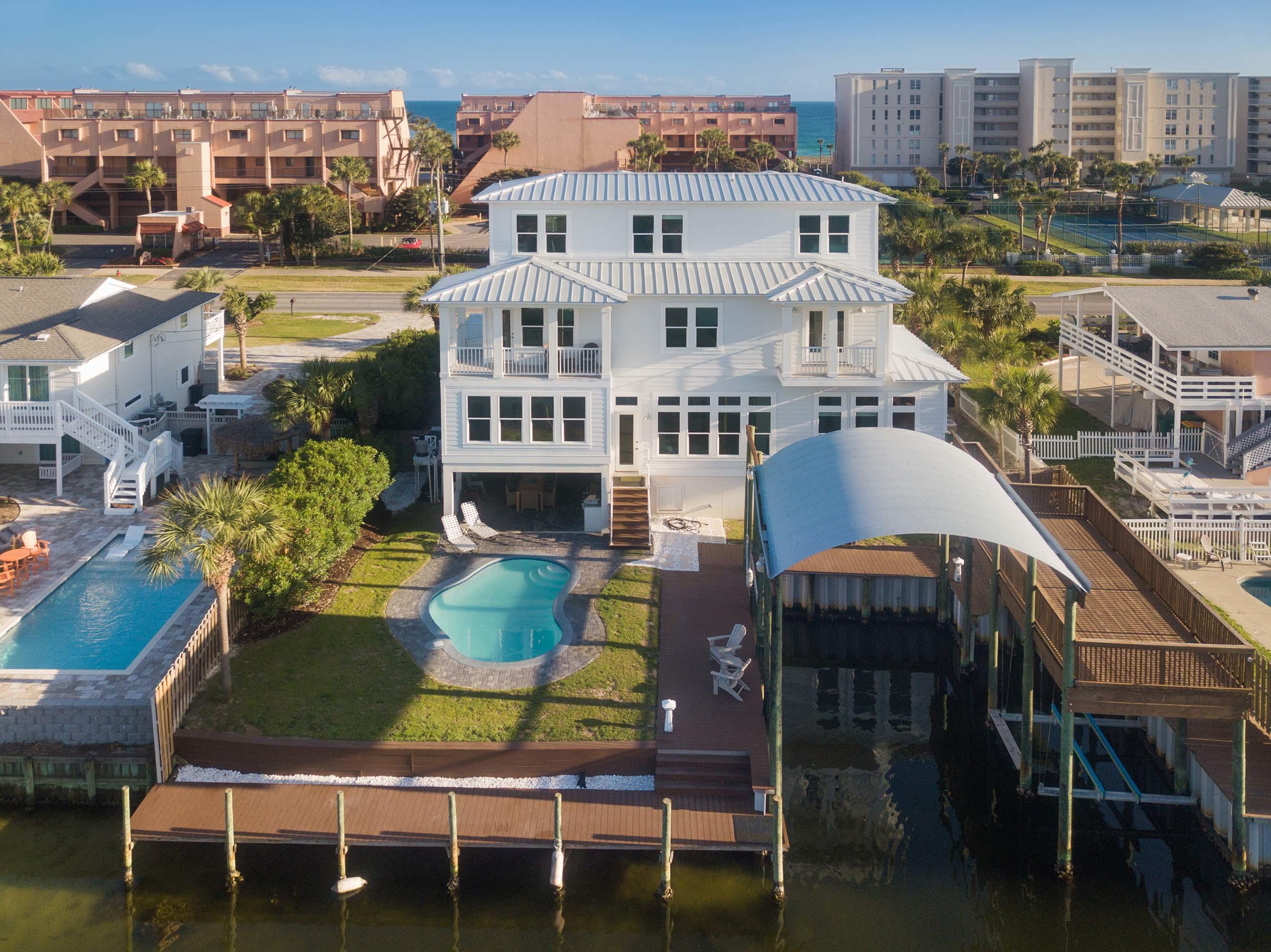 HOLIDAY ISLE - Residential