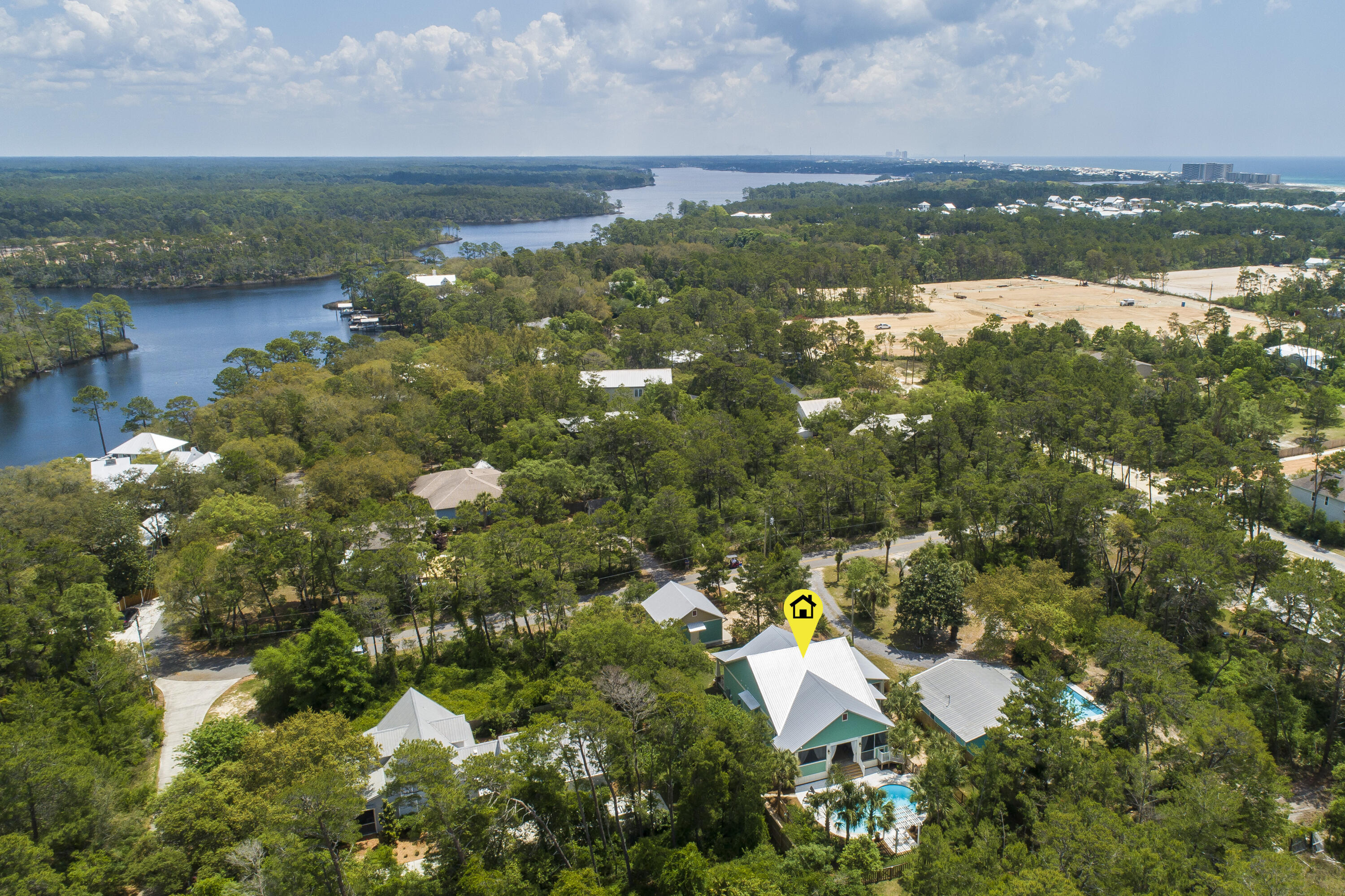 LAKESHORE ESTATES - Residential