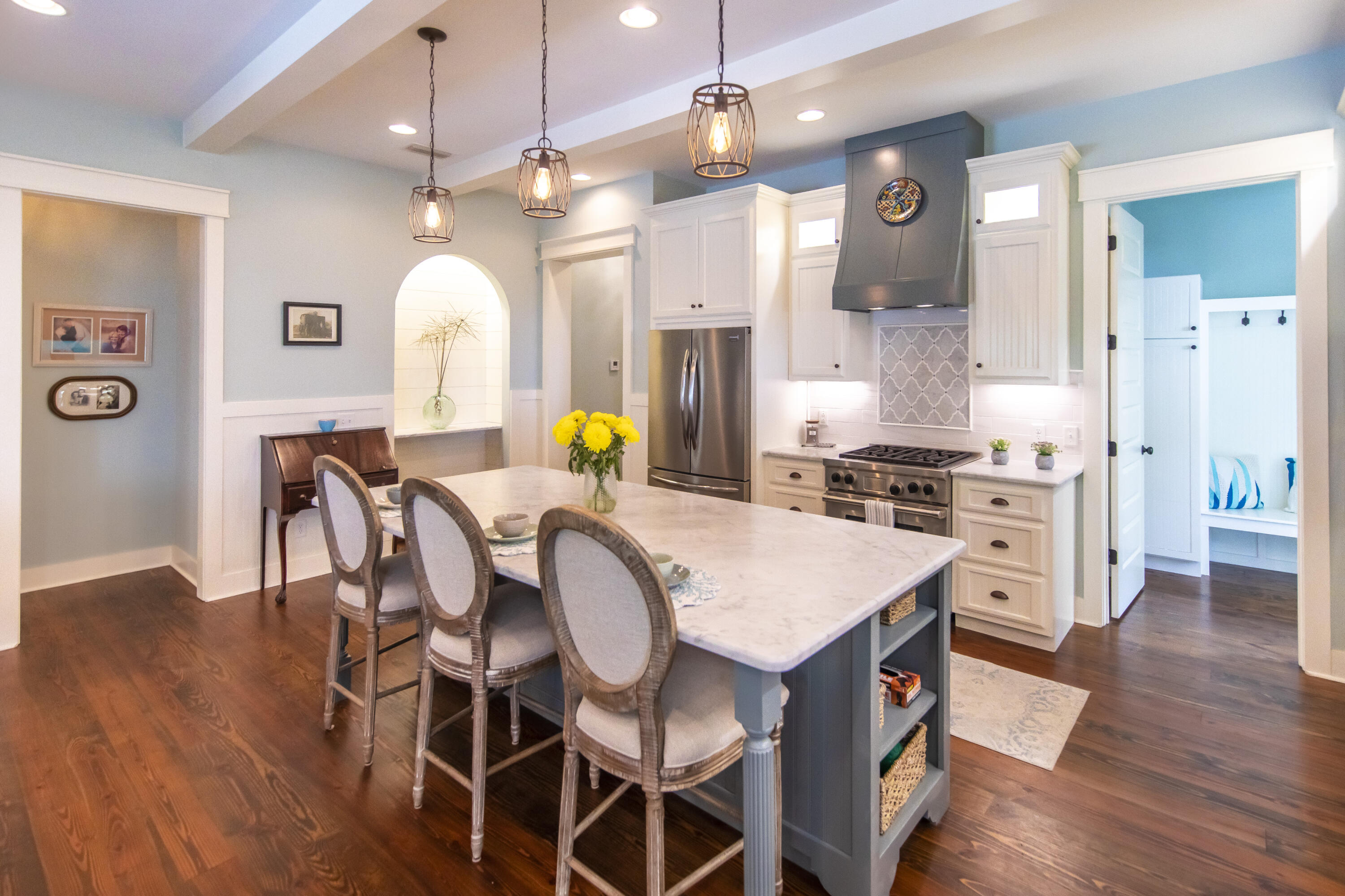 LAKESHORE ESTATES - Residential