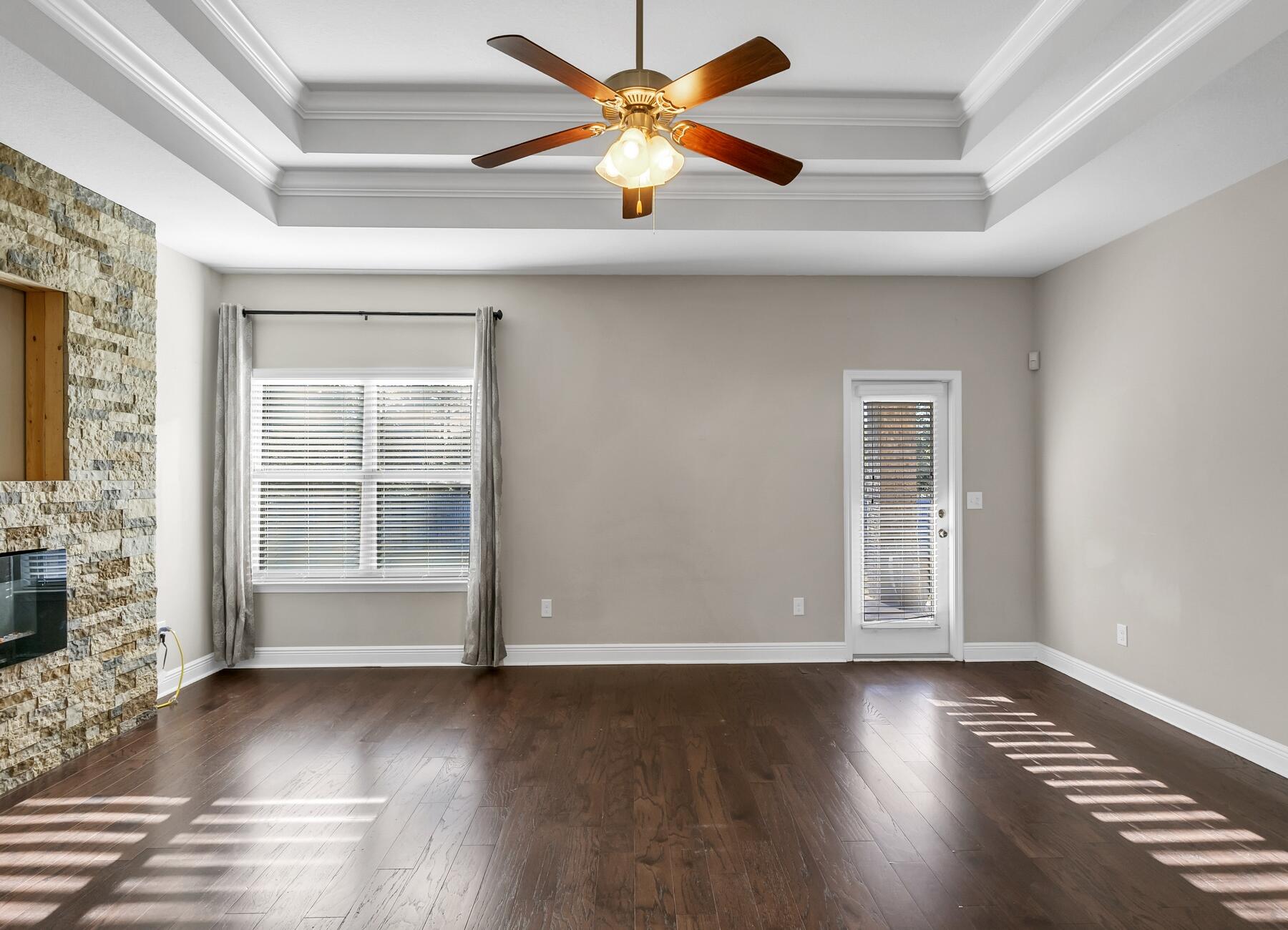 AUTUMN WOODS - Residential Lease