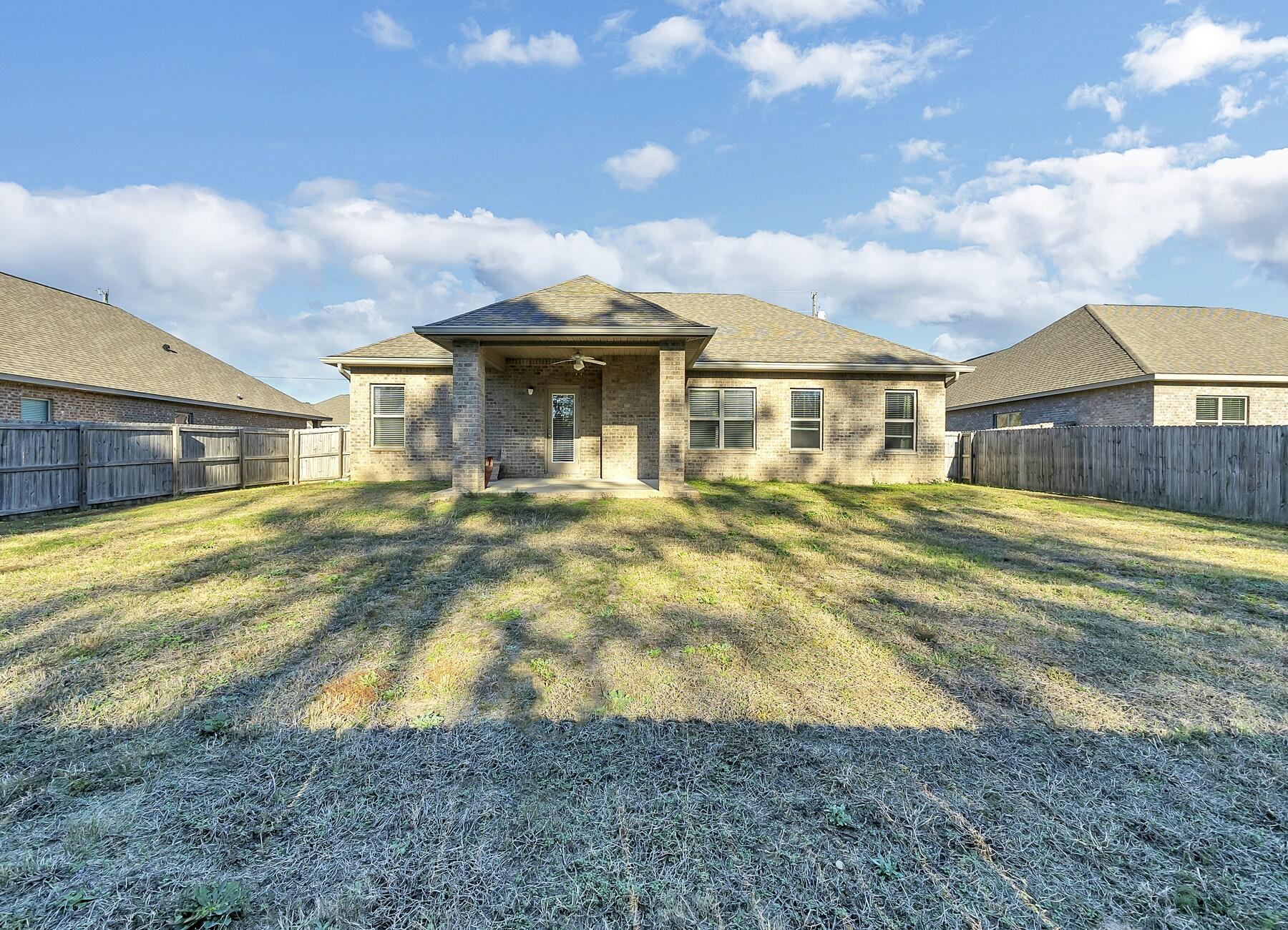 AUTUMN WOODS - Residential Lease