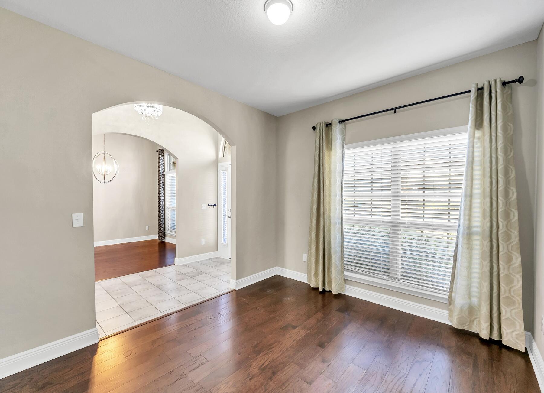 AUTUMN WOODS - Residential Lease