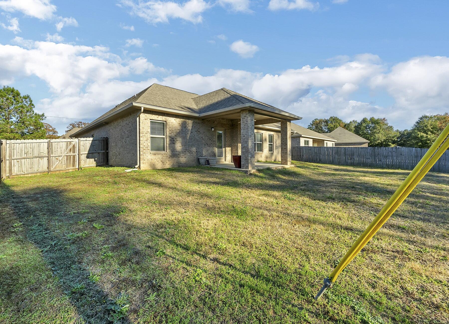 AUTUMN WOODS - Residential Lease