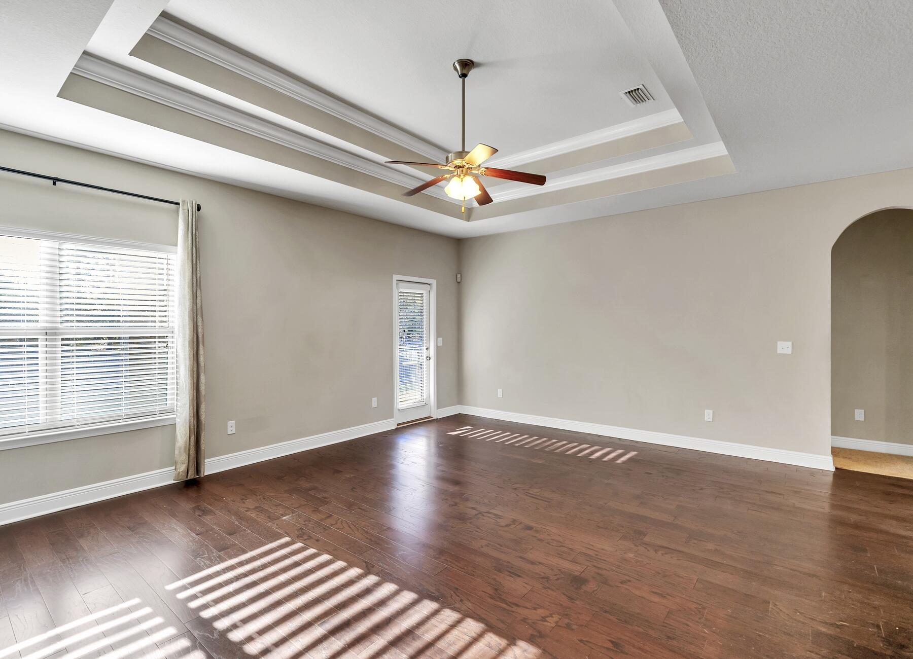 AUTUMN WOODS - Residential Lease