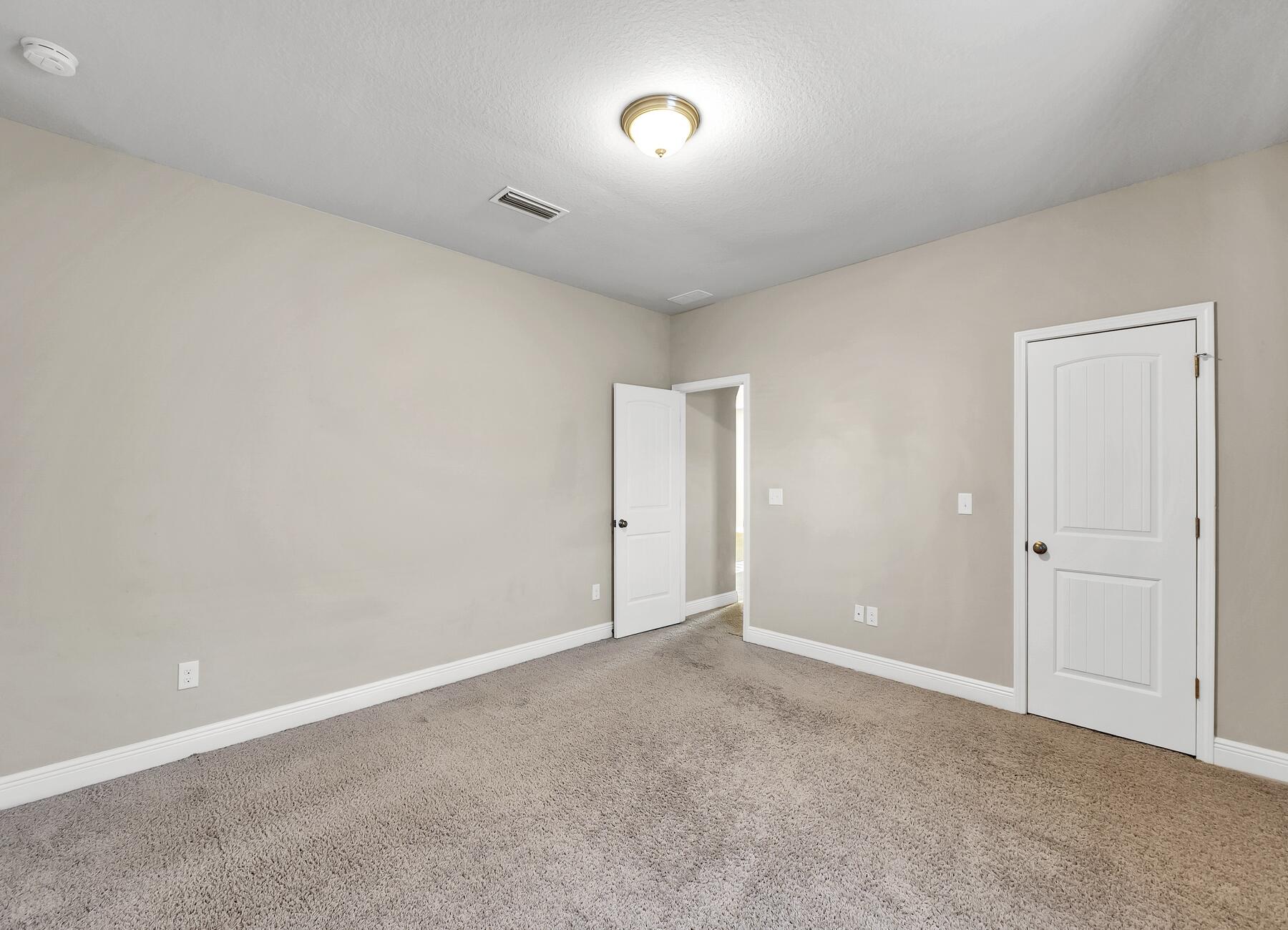 AUTUMN WOODS - Residential Lease